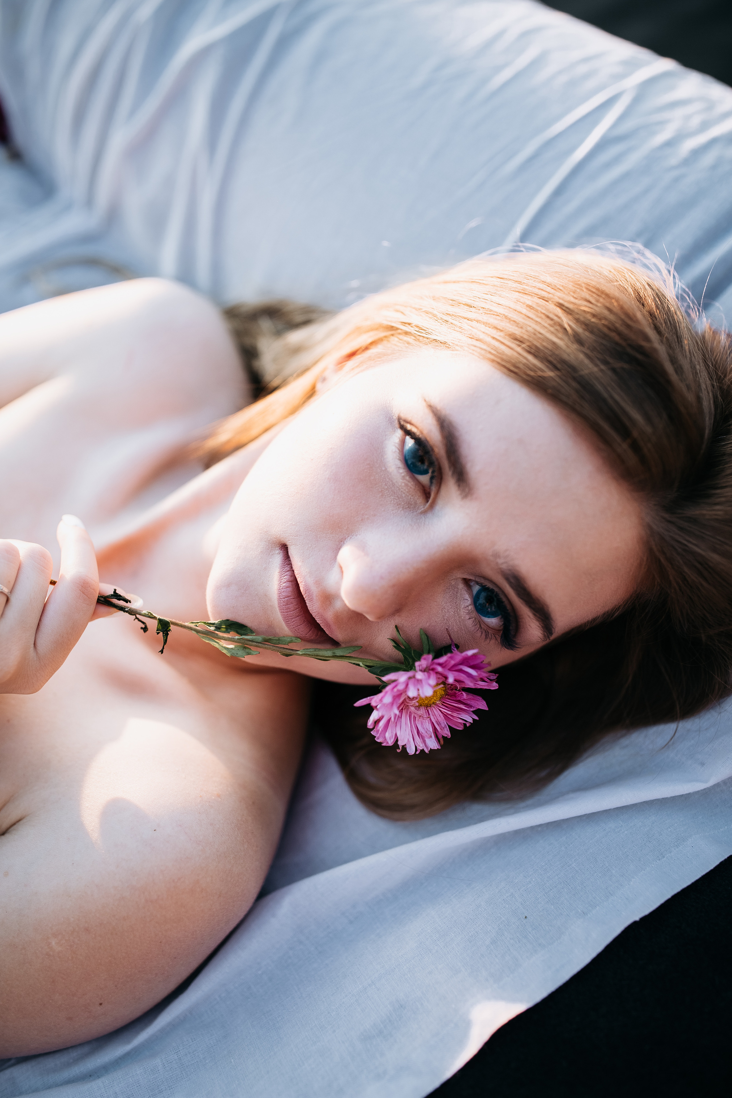 Vika photoshoot at the river. Photographe à Rouen, France