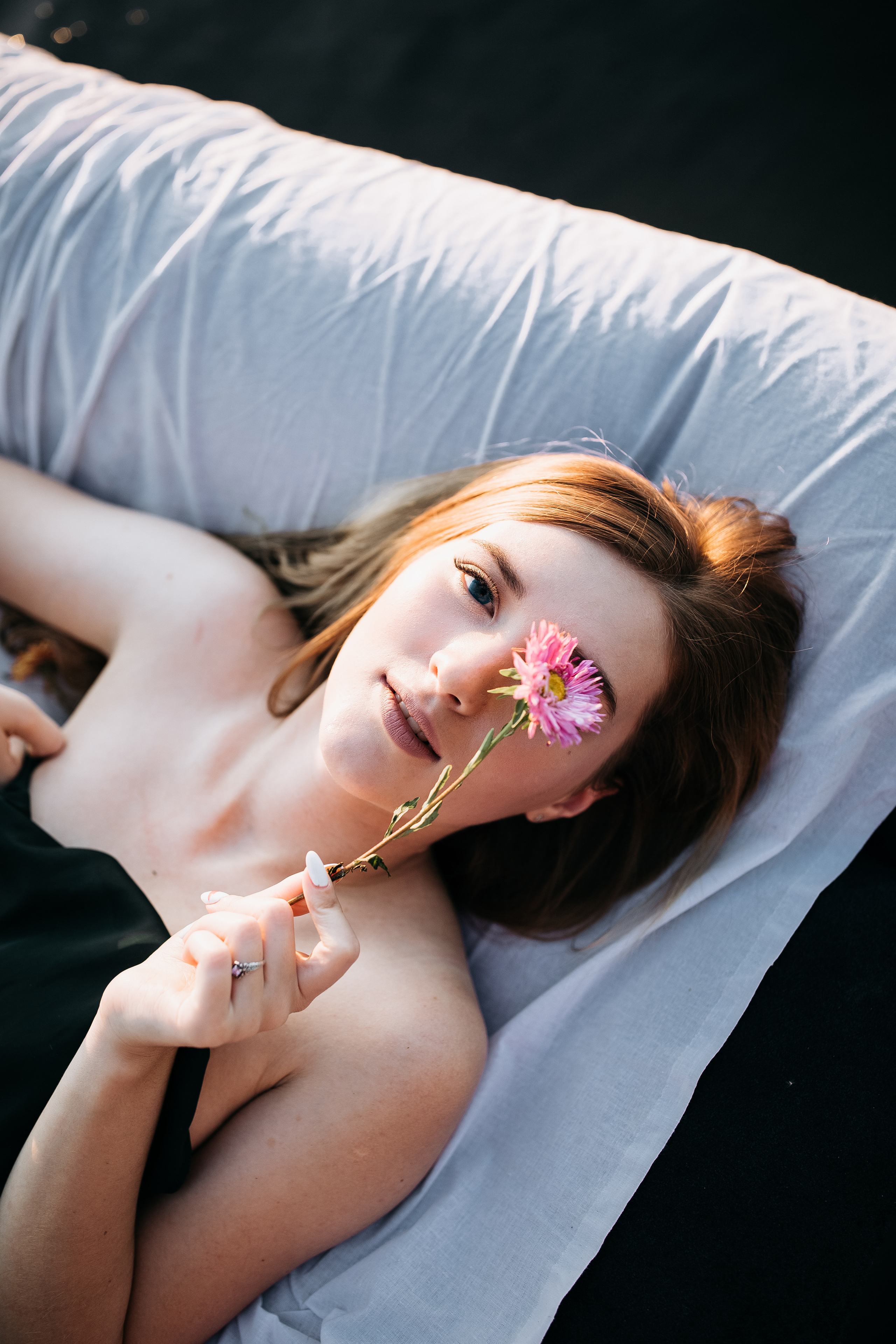 Vika photoshoot at the river. Photographe à Rouen, France