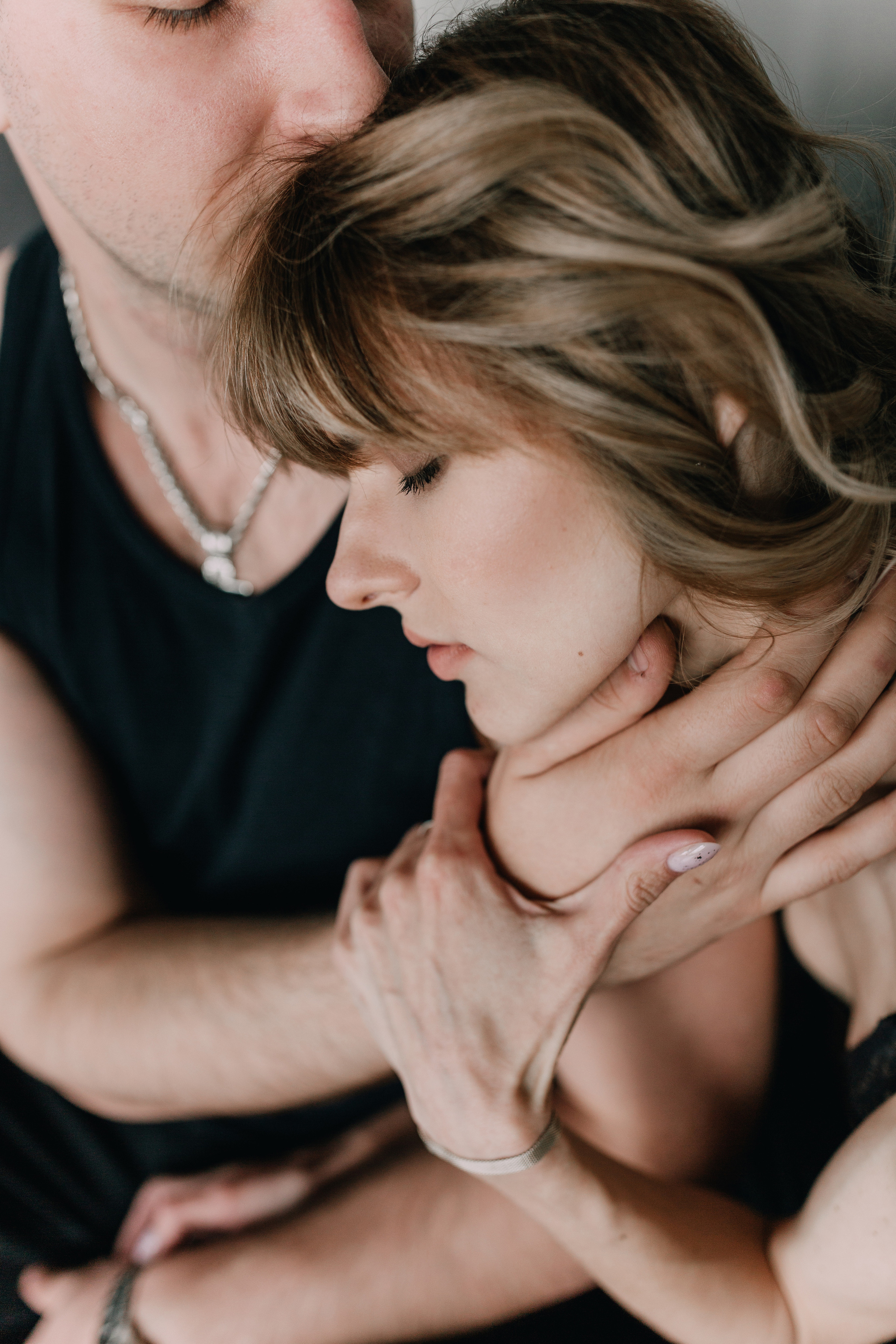 Studio shooting of Sasha & Sasha. Photographe à Rouen, France