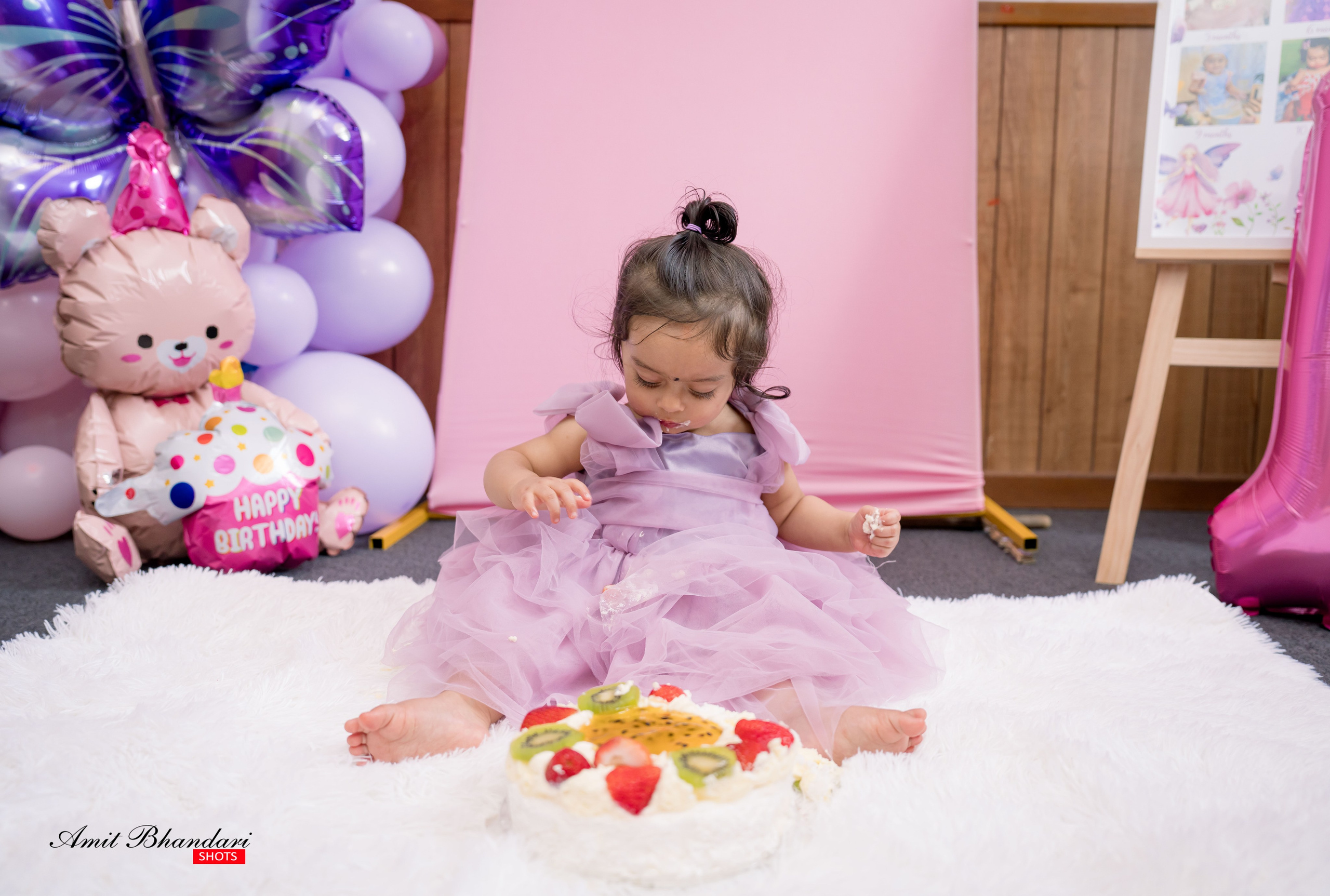 Yuhana’s Cake Smash Session. Freelance Photographer in Newcastle & Central Coast