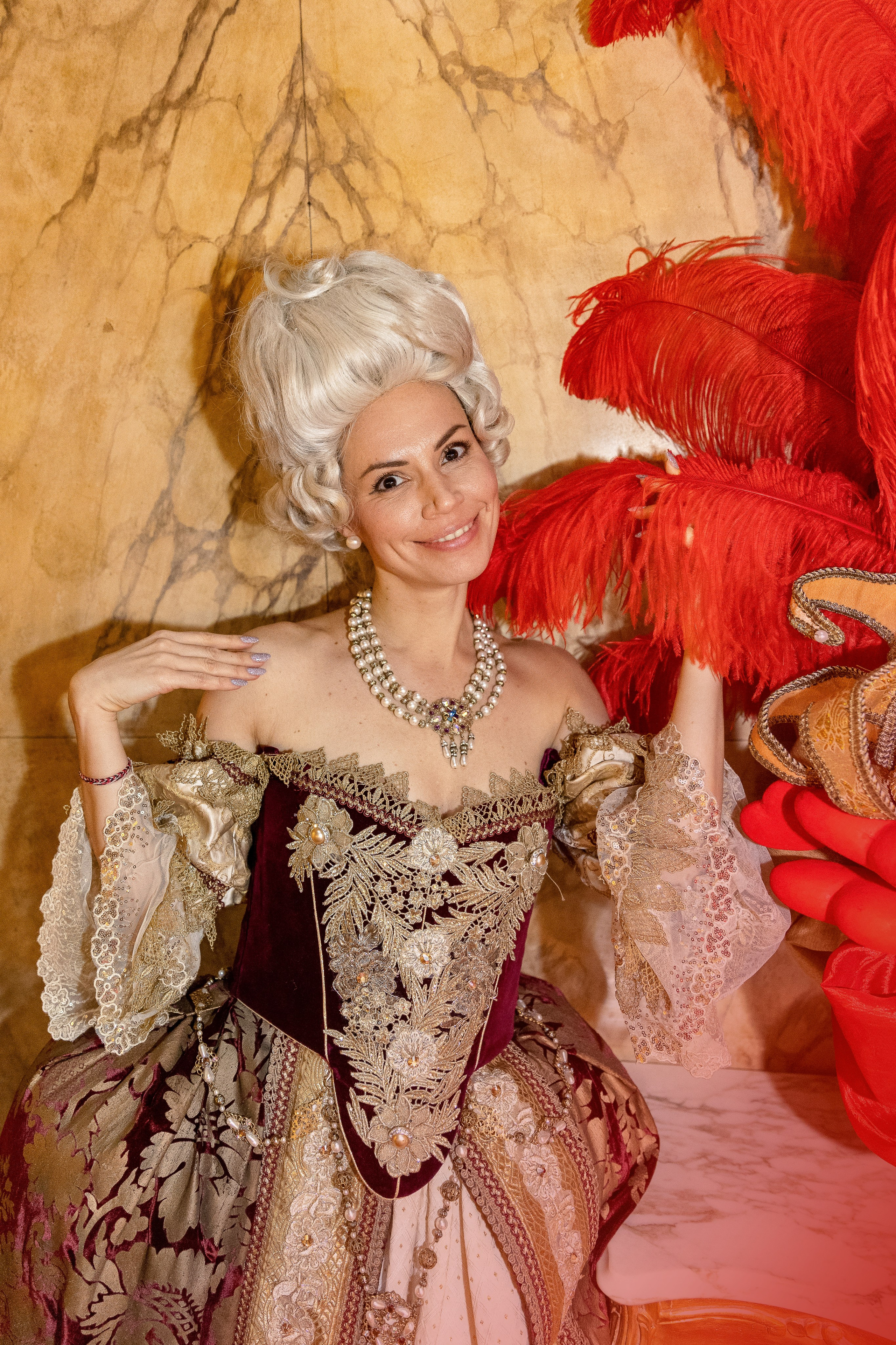 Aleksandr & Ekaterina in venetian carnival