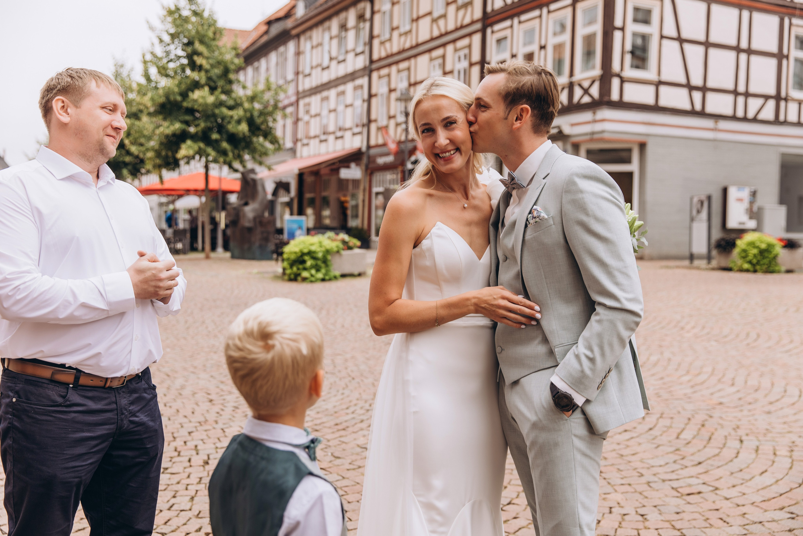Svetlana and Yann. Hochzeitsgeschichten – Professionelle Hochzeitsfotografie & Videografie in Deutschland, Italien, Spanien und ganz Europa