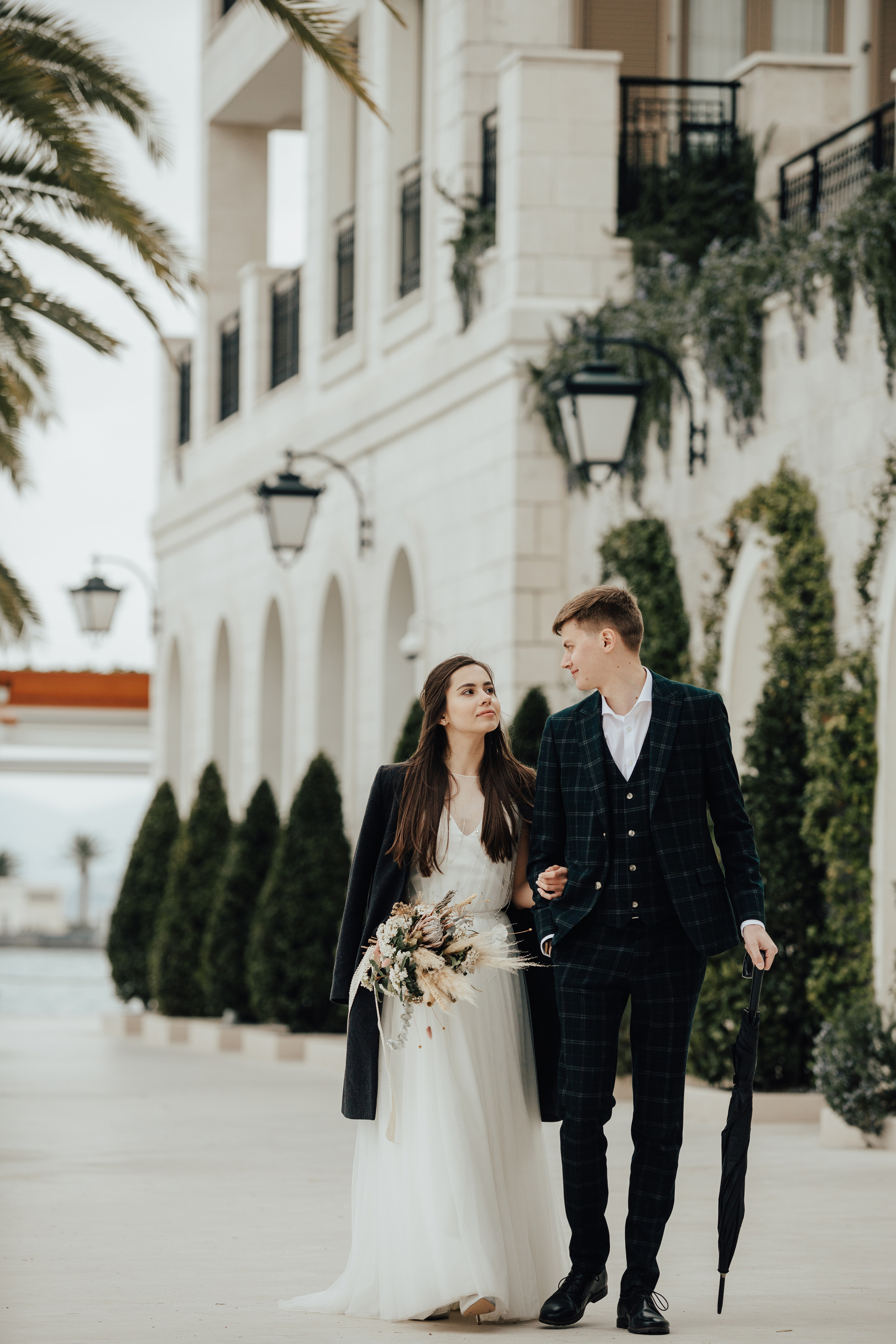 Portland, Seattle, Bend & Oregon Coast Elopement Photography | Elopements by Georgy Shishkin. Capturing Love in the Heart of the Pacific Northwes