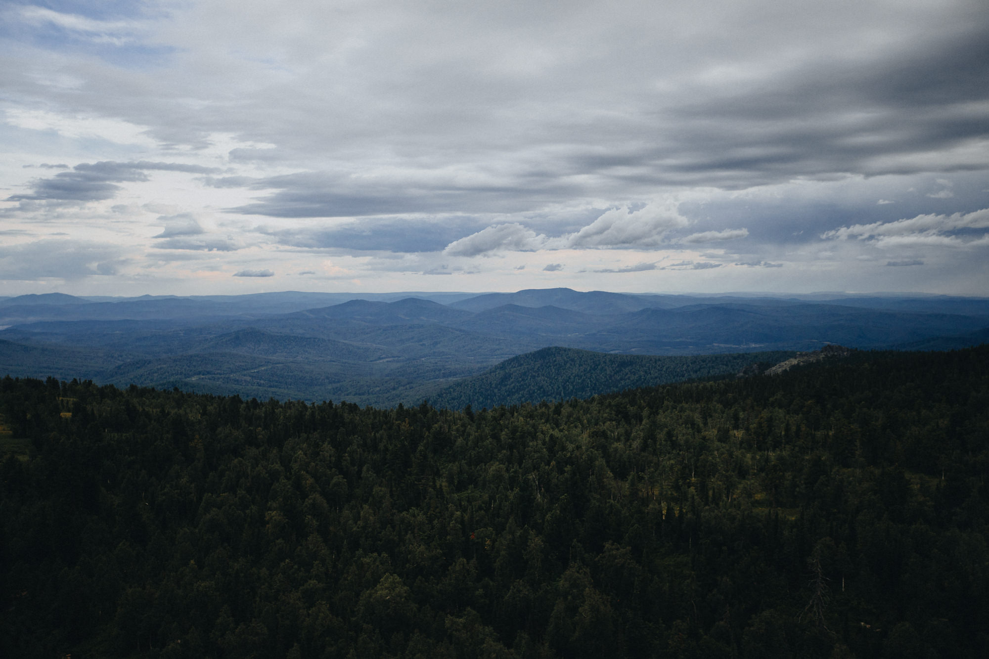 Kate & Ilya's Mountain Elopement | Georgy Shishkin Photography in Portland, Seattle, Bend & Oregon Coast. Capturing Love in the Heart of the Pacific Northwes
