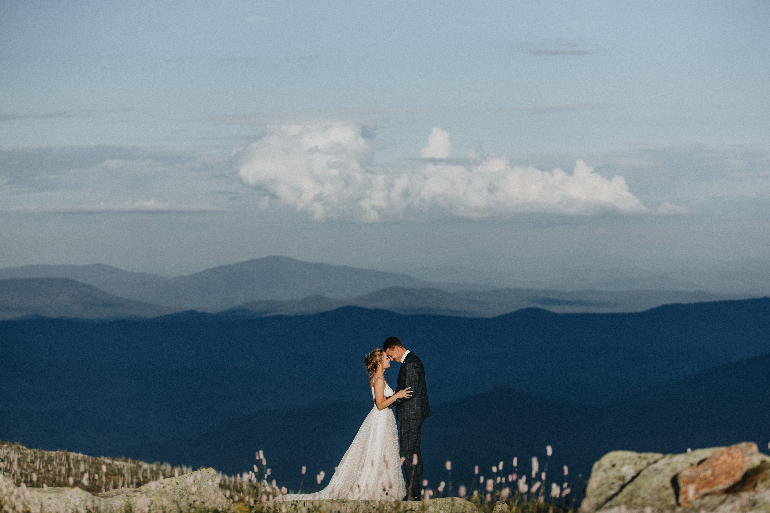 Mountain Wedding Photography in Portland, Seattle, Bend & Oregon Coast | Tonya & Sergey by Georgy Shishkin. Capturing Love in the Heart of the Pacific Northwes