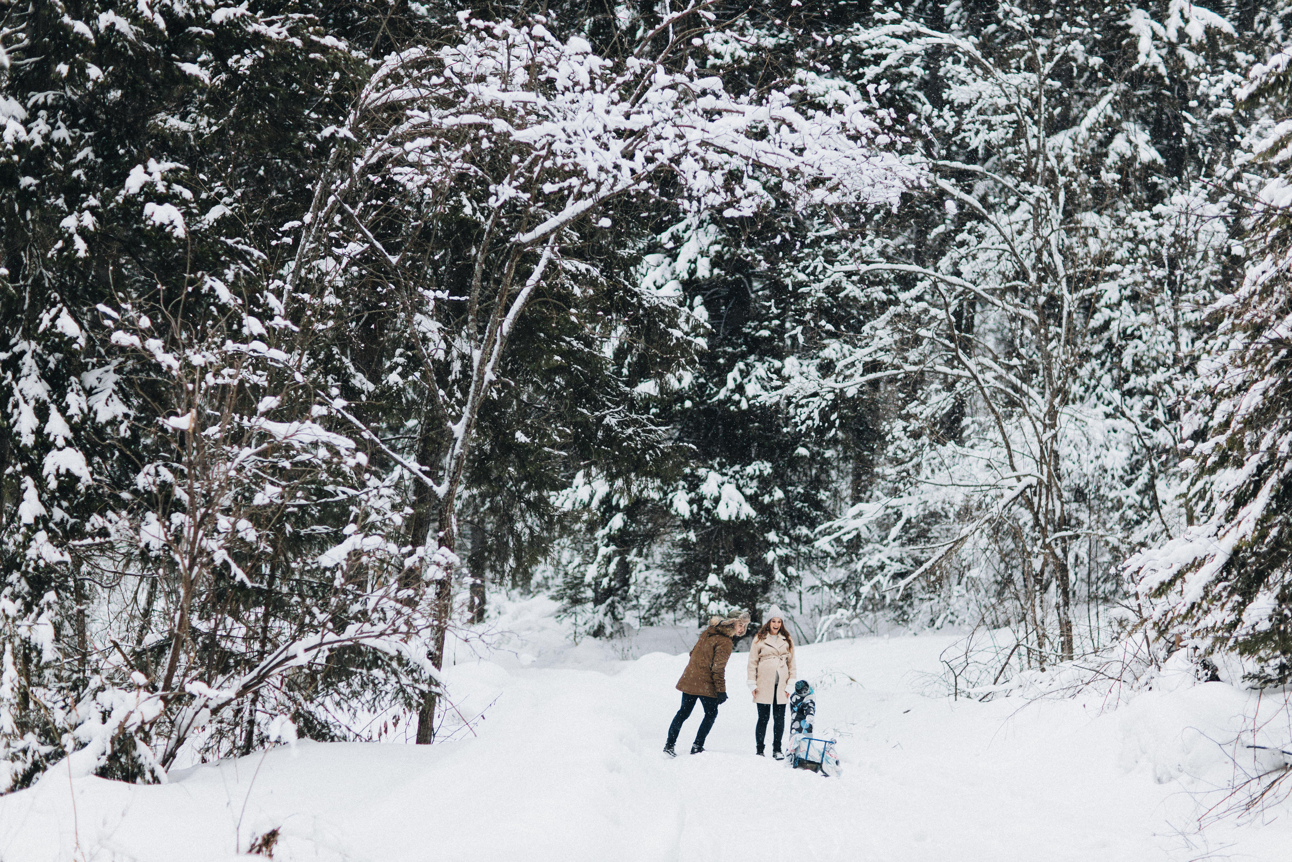 Capture the Warmth of Winter with Family Photography in Portland, Seattle, Bend & Oregon Coast | Georgy Shishkin. Capturing Love in the Heart of the Pacific Northwes