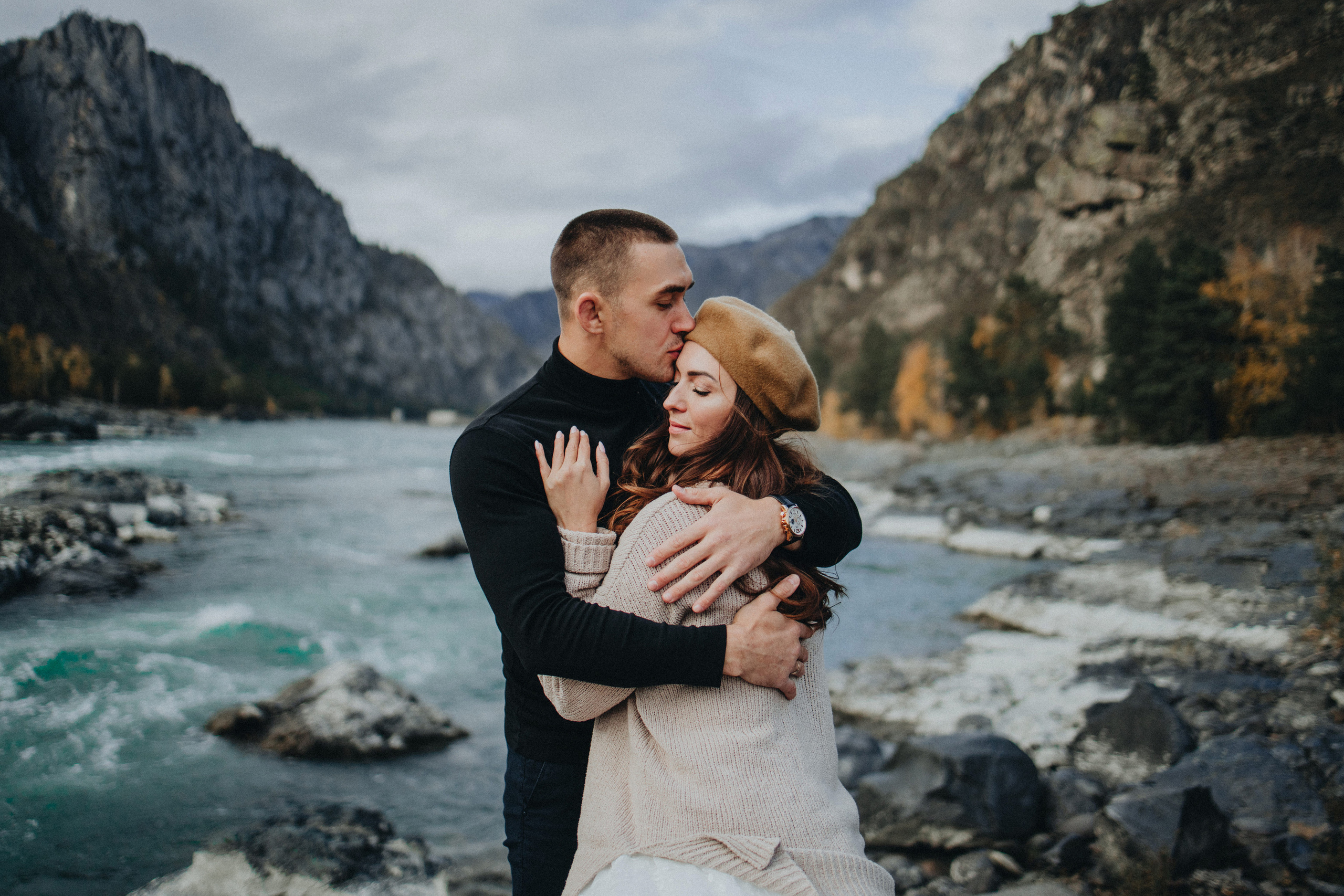 Anastasia & Konstantin’s Mountain Elopement Photography | Georgy Shishkin in Portland, Seattle, Bend & Oregon Coast. Capturing Love in the Heart of the Pacific Northwes