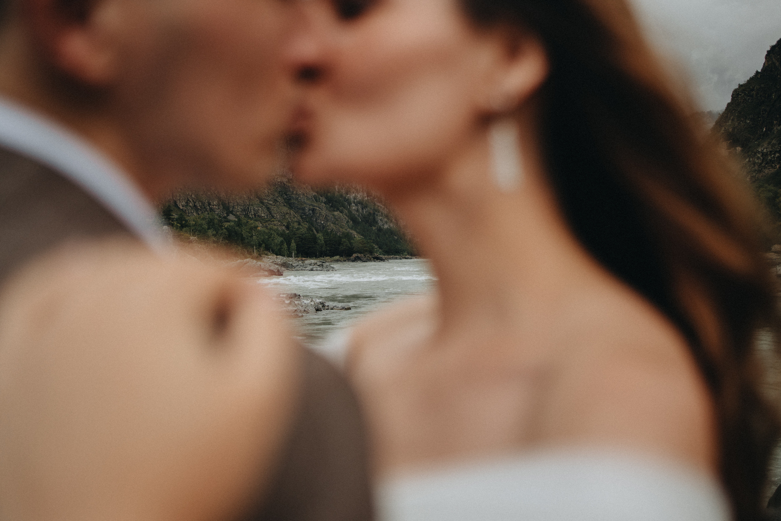 Portland, Seattle, Bend & Oregon Coast Elopement Photography | Alex & Michael's Mountain Wedding by Georgy Shishkin. Capturing Love in the Heart of the Pacific Northwes