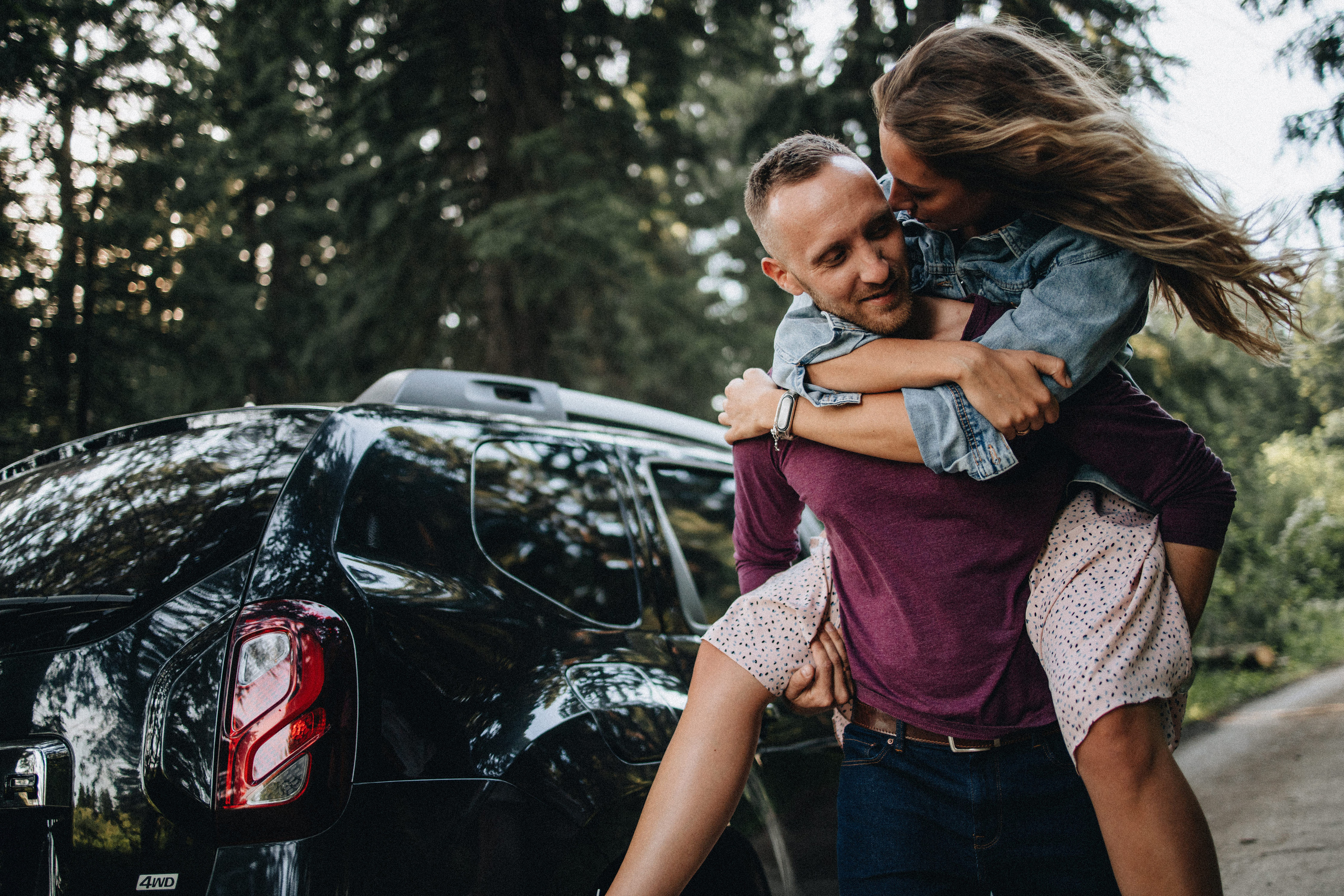 Julie & Alex Engagement Photography  | Georgy Shishkin | Photography in Portland, Seattle, Bend & Oregon Coast. Capturing Love in the Heart of the Pacific Northwes