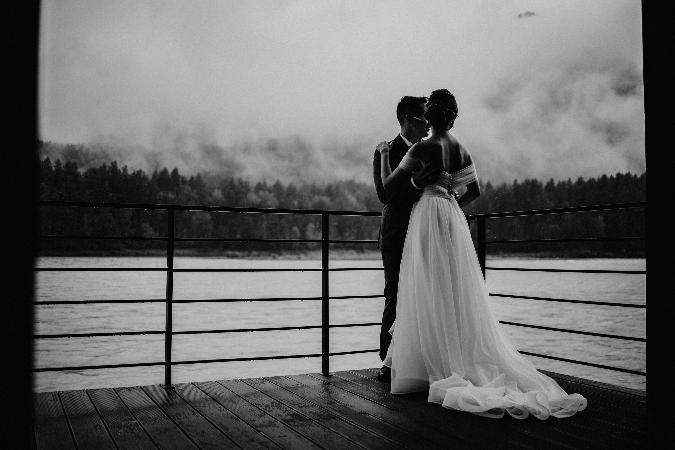 Portland, Seattle, Bend & Oregon Coast Elopement Photography | Alex & Michael's Mountain Wedding by Georgy Shishkin. Capturing Love in the Heart of the Pacific Northwes