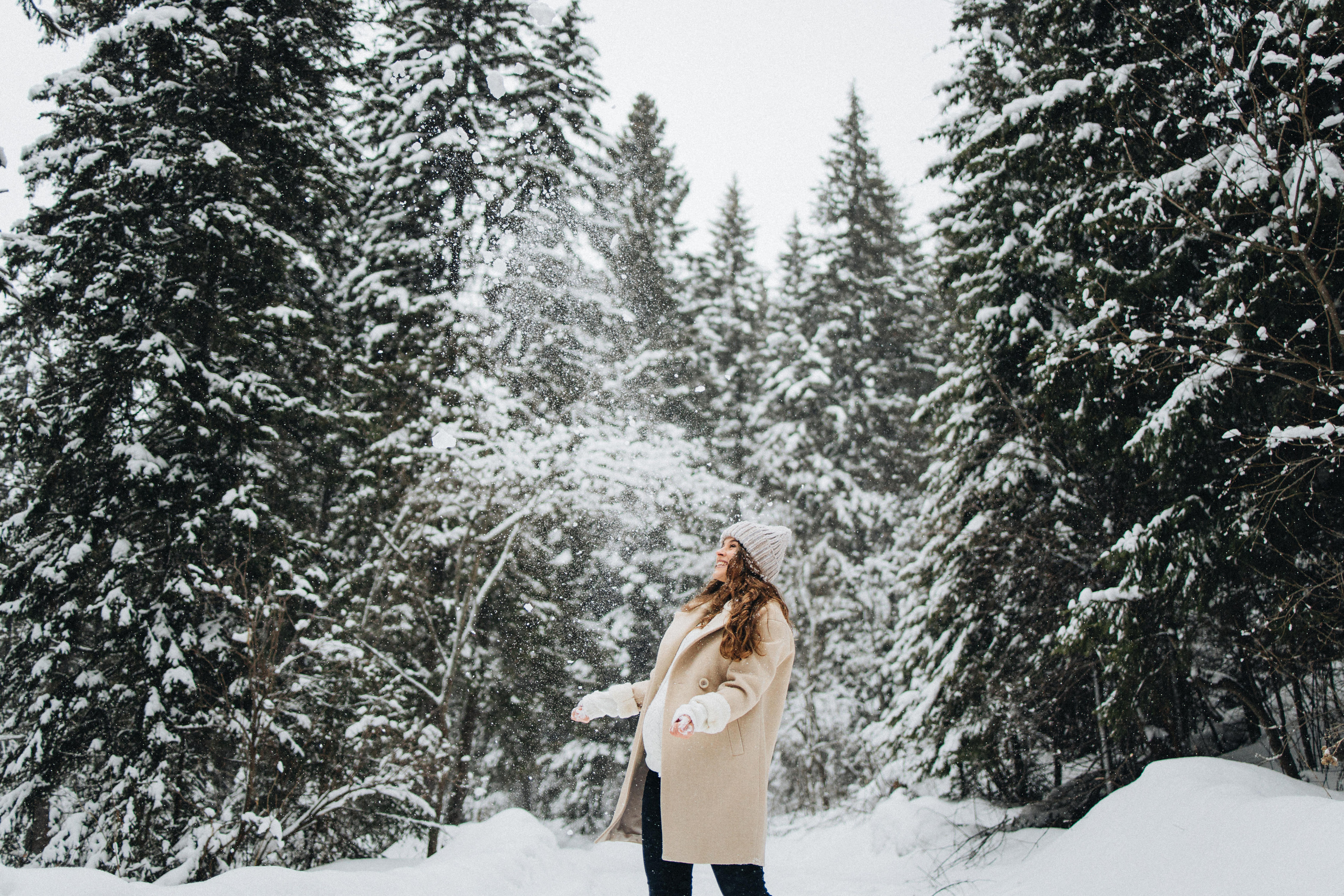 Capture the Warmth of Winter with Family Photography in Portland, Seattle, Bend & Oregon Coast | Georgy Shishkin. Capturing Love in the Heart of the Pacific Northwes