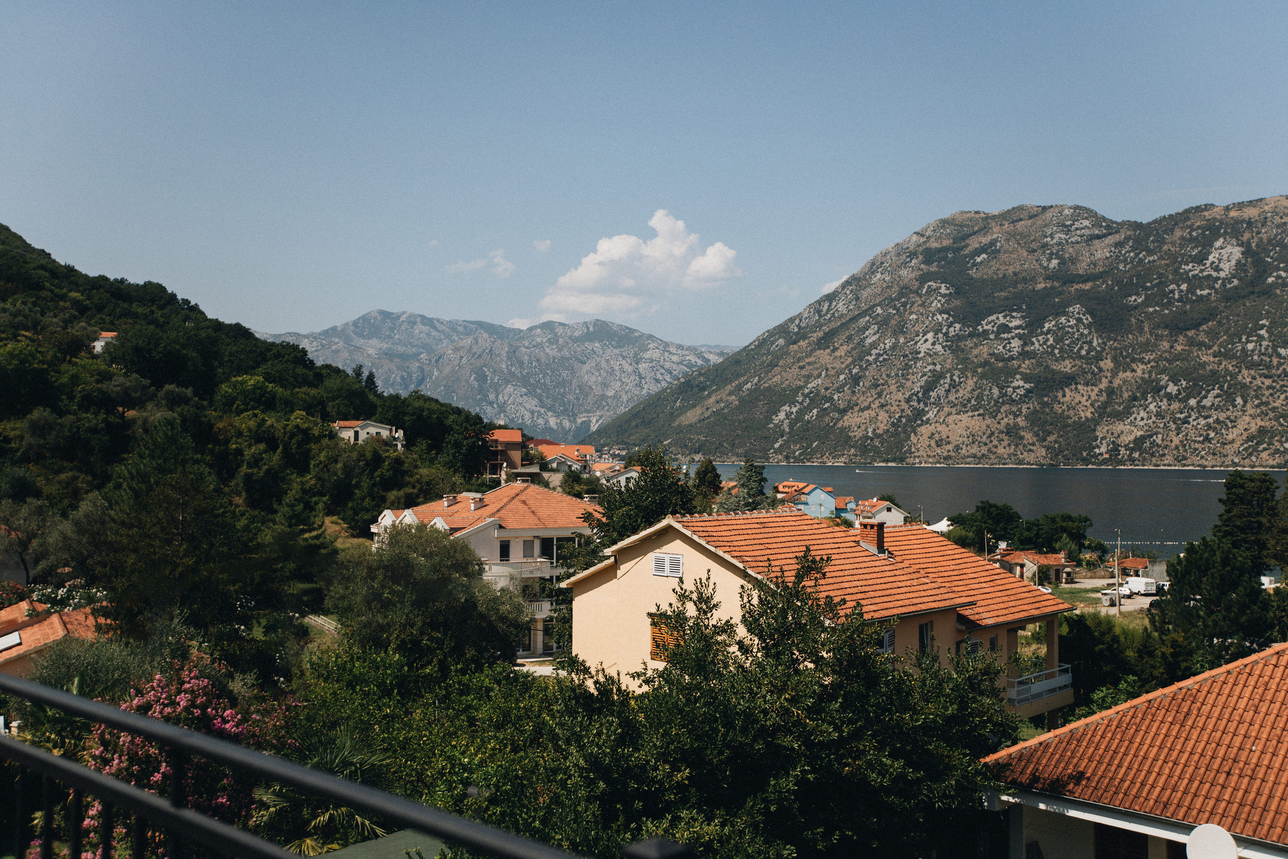 Portland, Seattle, Bend & Oregon Coast Wedding Photography | Destination Weddings in Montenegro by Georgy Shishkin. Capturing Love in the Heart of the Pacific Northwes