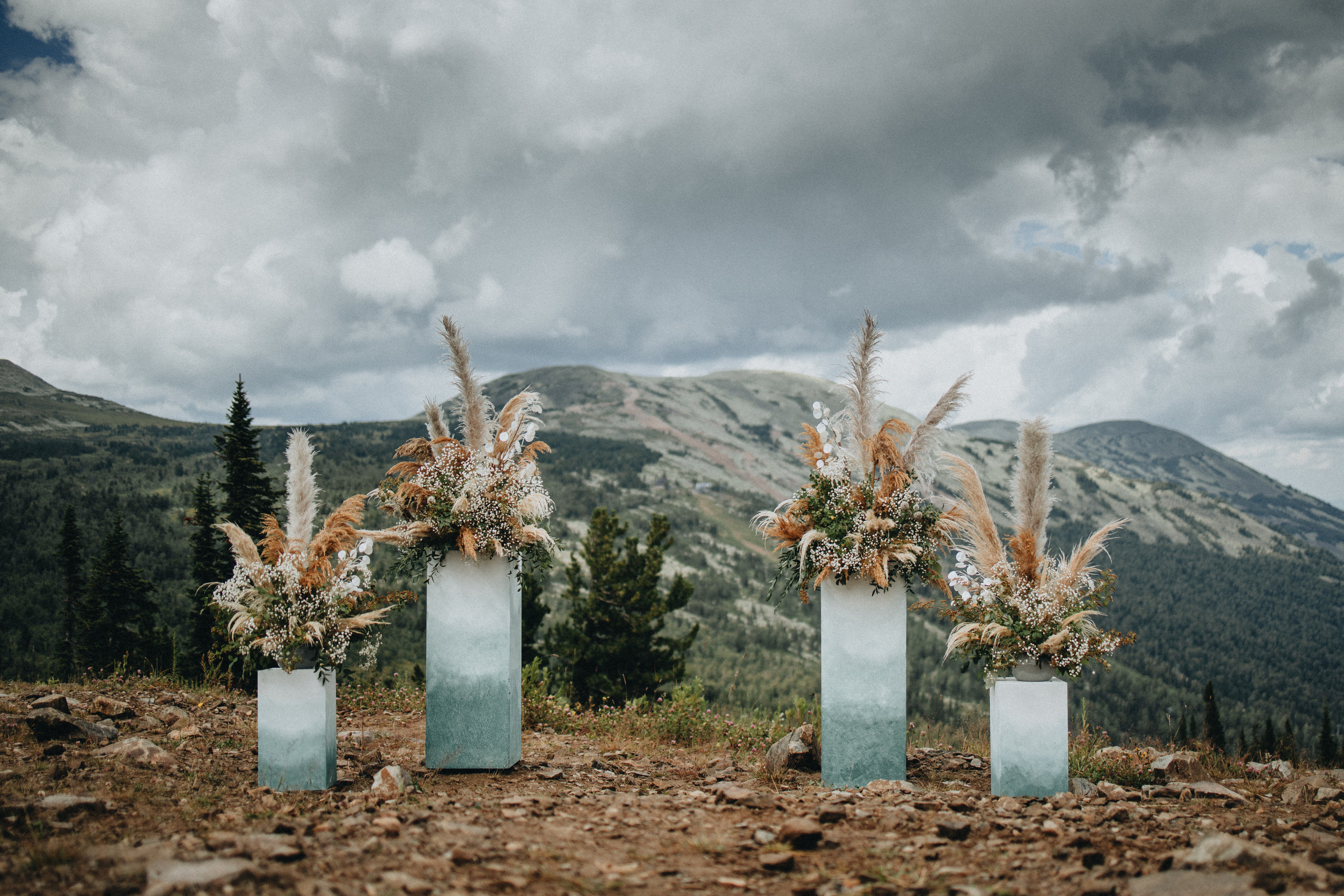 Mountain Wedding Photography in Portland, Seattle, Bend & Oregon Coast | Tonya & Sergey by Georgy Shishkin. Capturing Love in the Heart of the Pacific Northwes