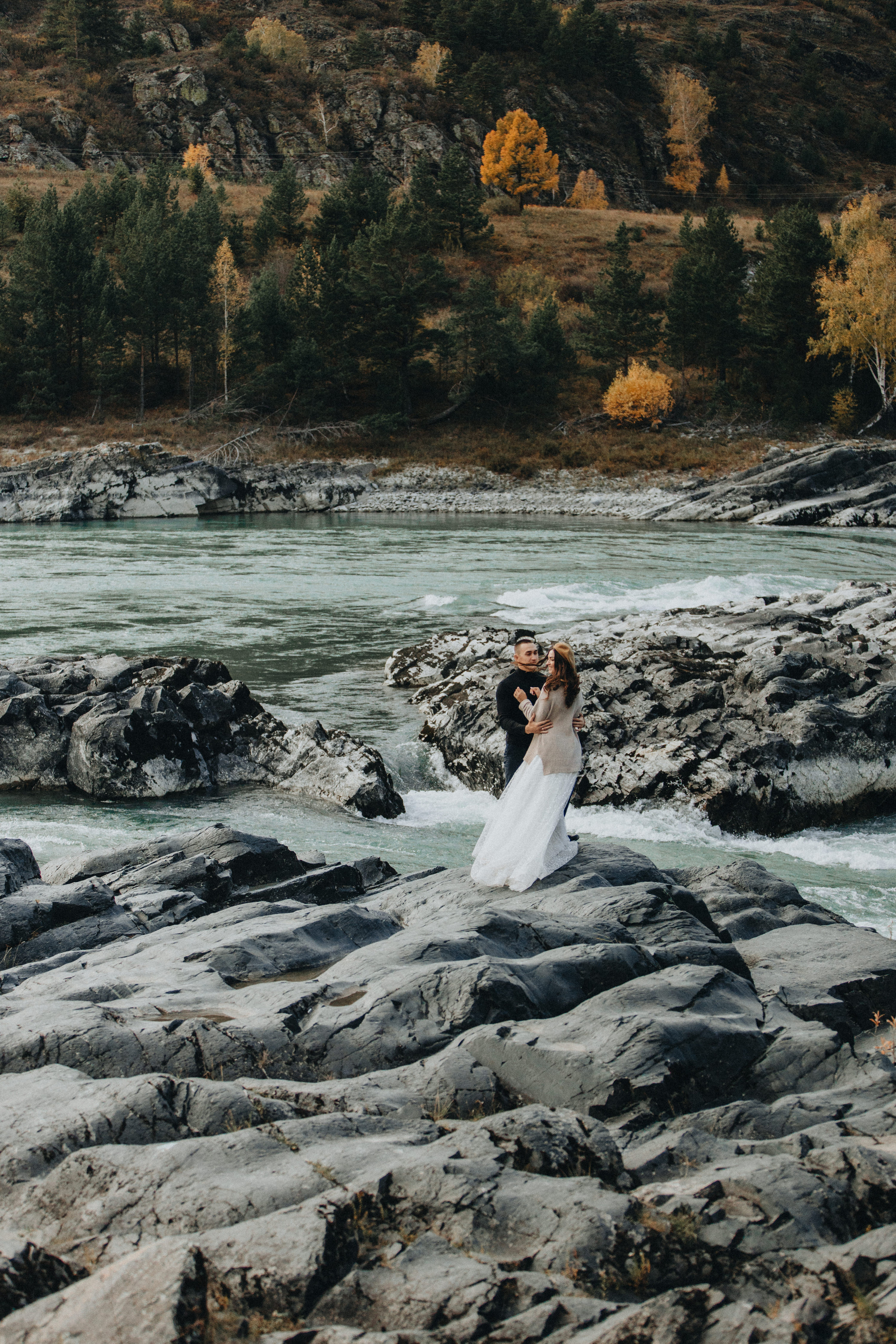 Anastasia & Konstantin’s Mountain Elopement Photography | Georgy Shishkin in Portland, Seattle, Bend & Oregon Coast. Capturing Love in the Heart of the Pacific Northwes