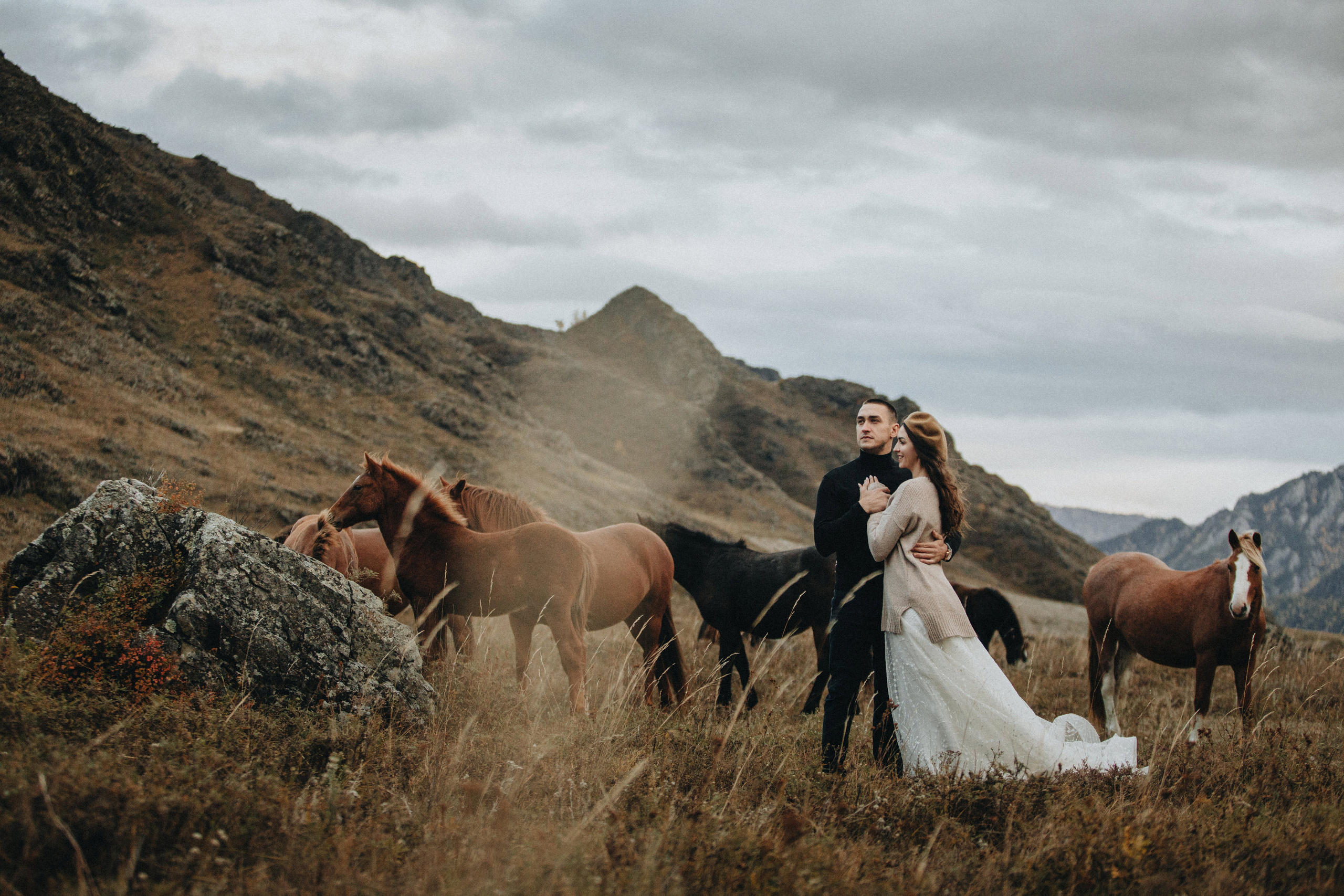 Anastasia & Konstantin’s Mountain Elopement Photography | Georgy Shishkin in Portland, Seattle, Bend & Oregon Coast. Capturing Love in the Heart of the Pacific Northwes