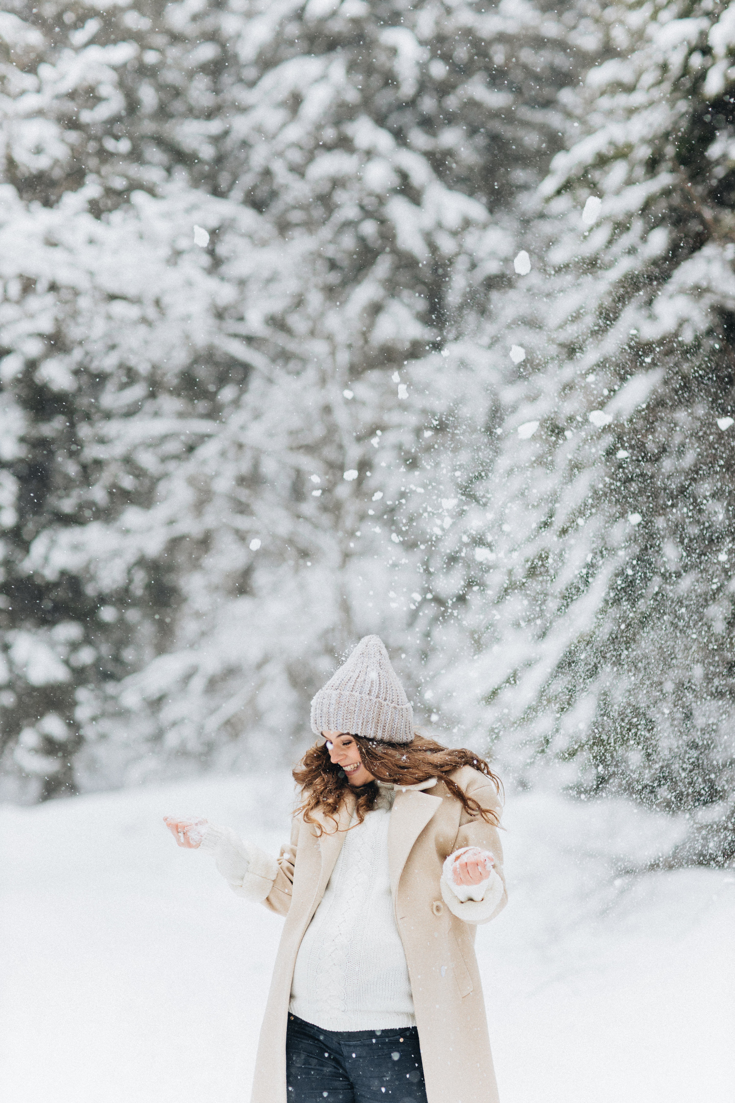 Capture the Warmth of Winter with Family Photography in Portland, Seattle, Bend & Oregon Coast | Georgy Shishkin. Capturing Love in the Heart of the Pacific Northwes
