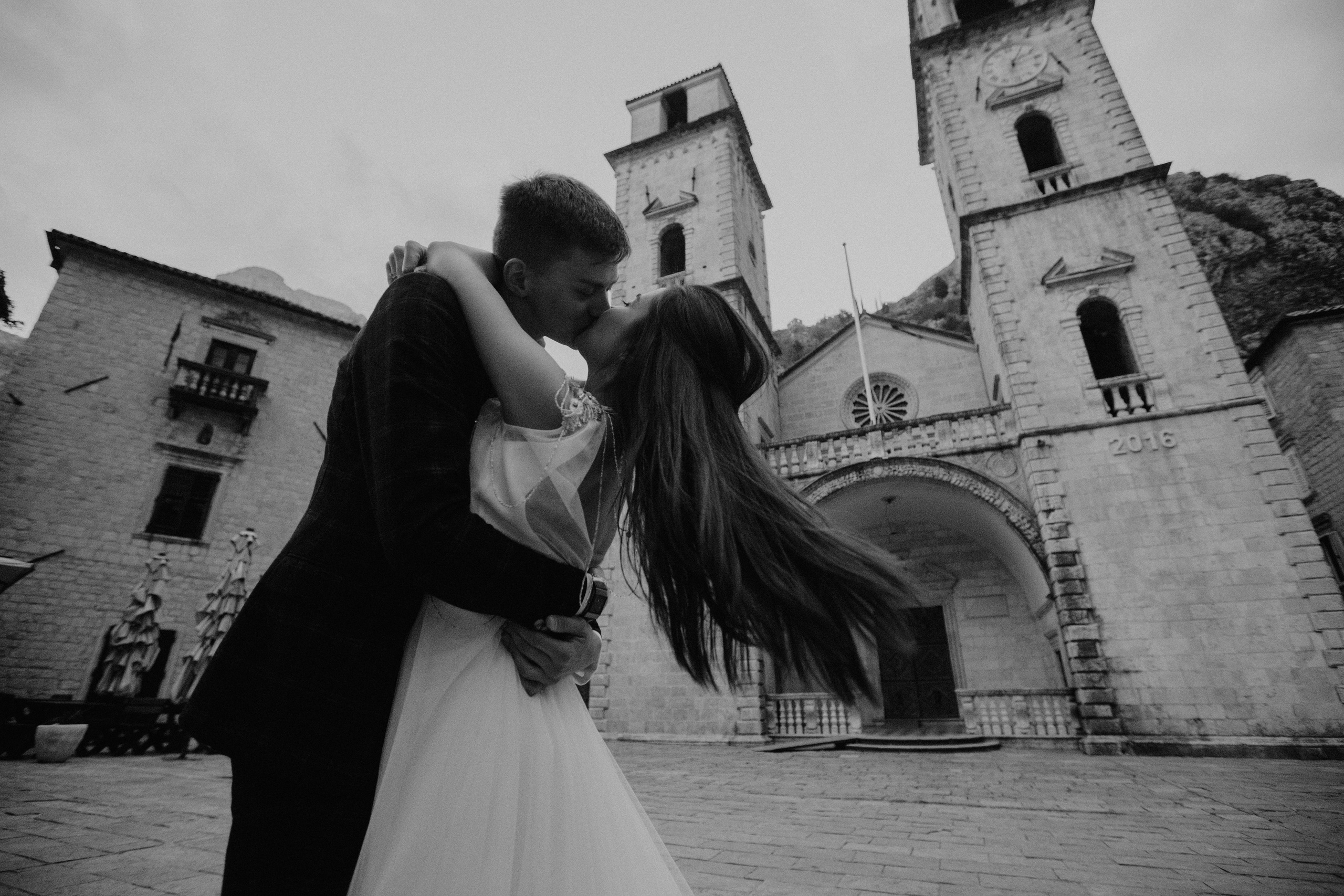 Portland, Seattle, Bend & Oregon Coast Elopement Photography | Elopements by Georgy Shishkin. Capturing Love in the Heart of the Pacific Northwes