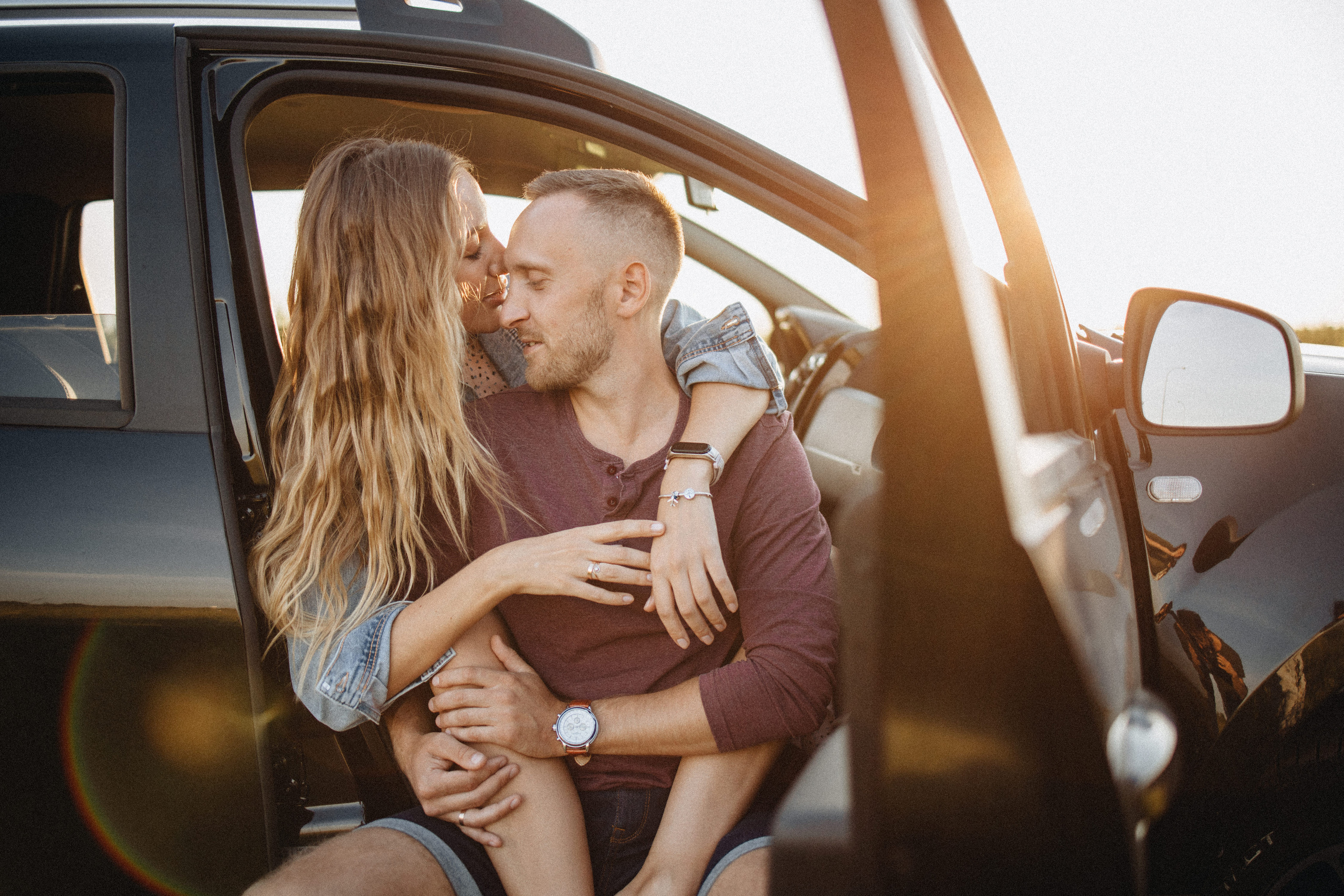 Julie & Alex Engagement Photography  | Georgy Shishkin | Photography in Portland, Seattle, Bend & Oregon Coast. Capturing Love in the Heart of the Pacific Northwes