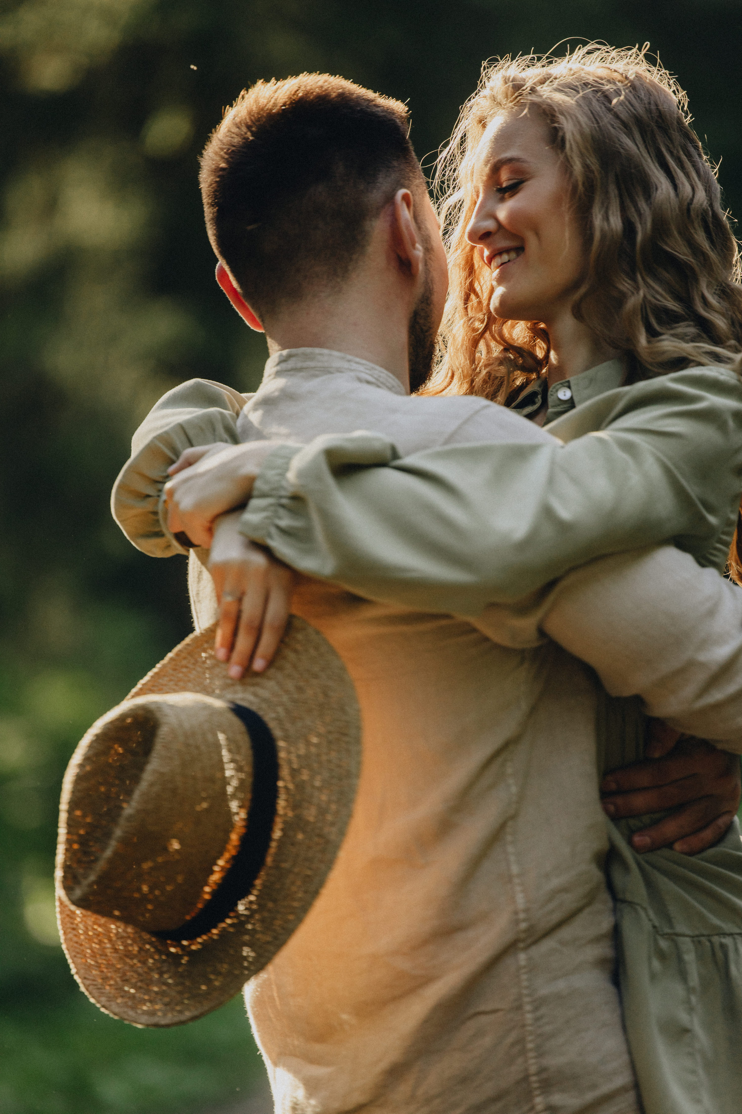 Portland, Seattle, Bend & Oregon Coast Engagement Photography | Georgy Shishkin. Capturing Love in the Heart of the Pacific Northwes