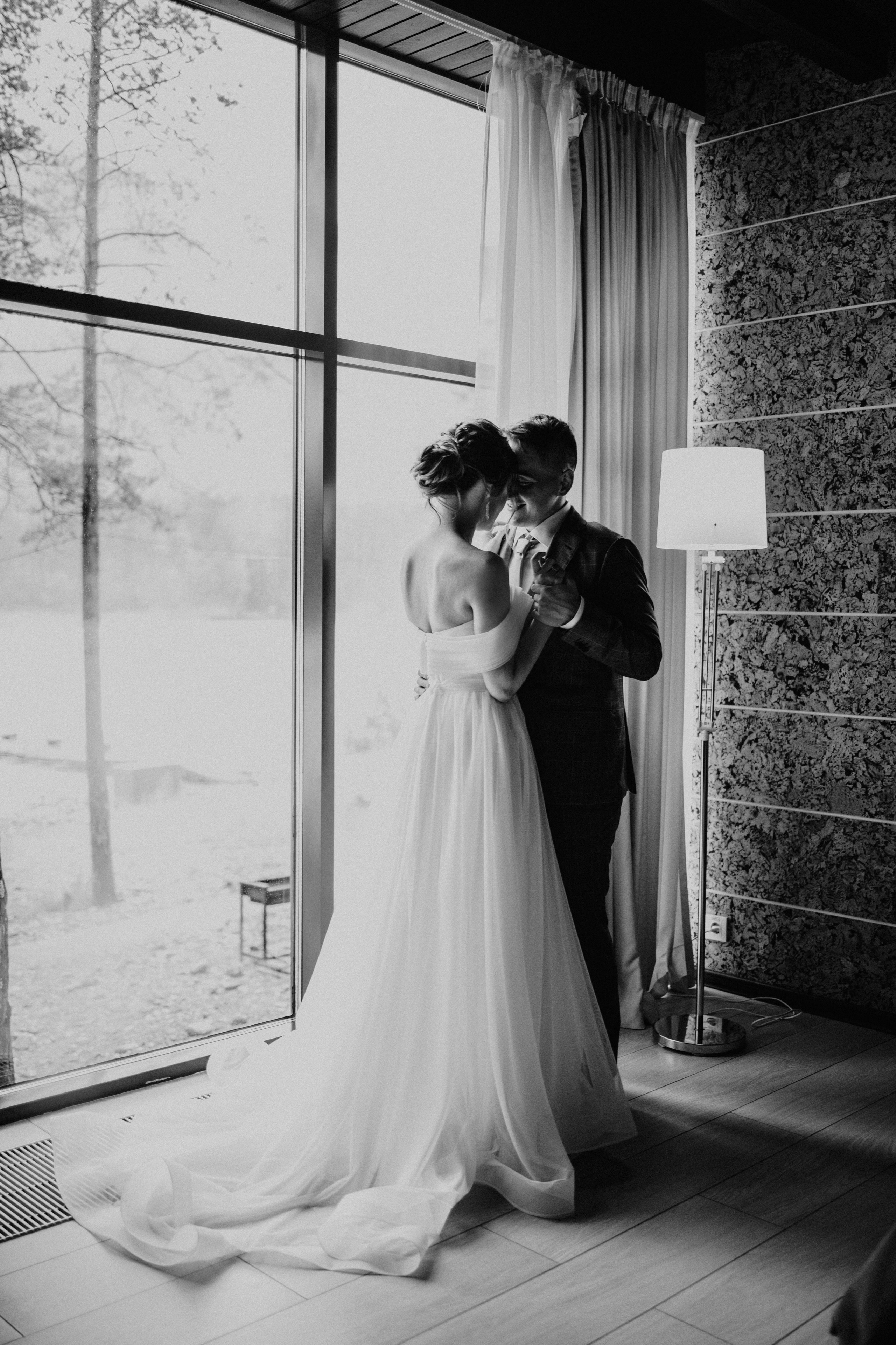 Portland, Seattle, Bend & Oregon Coast Elopement Photography | Alex & Michael's Mountain Wedding by Georgy Shishkin. Capturing Love in the Heart of the Pacific Northwes