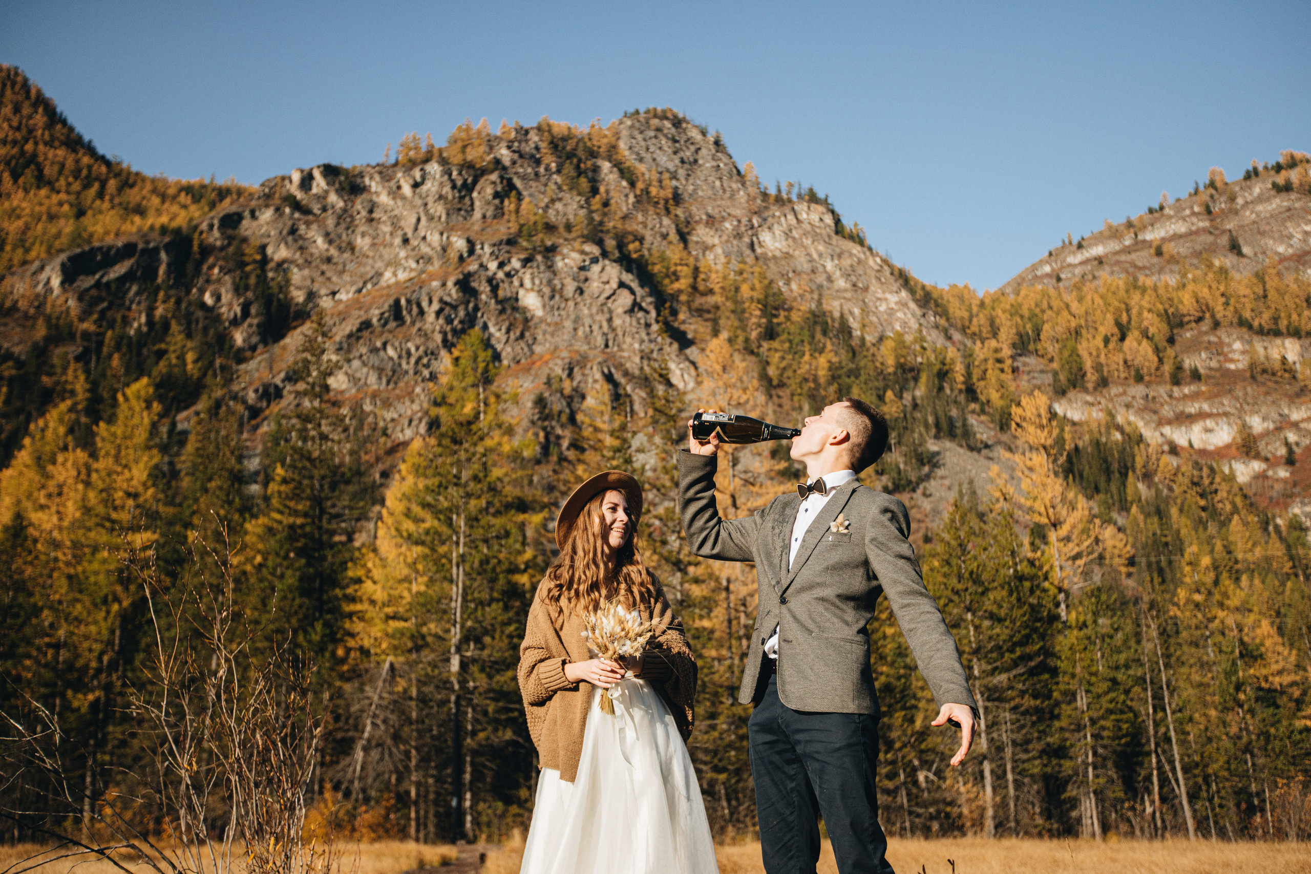 Portland, Seattle, Bend & Oregon Coast Elopement & Wedding Photography | J & J Mountain Adventure by Georgy Shishkin. Capturing Love in the Heart of the Pacific Northwes