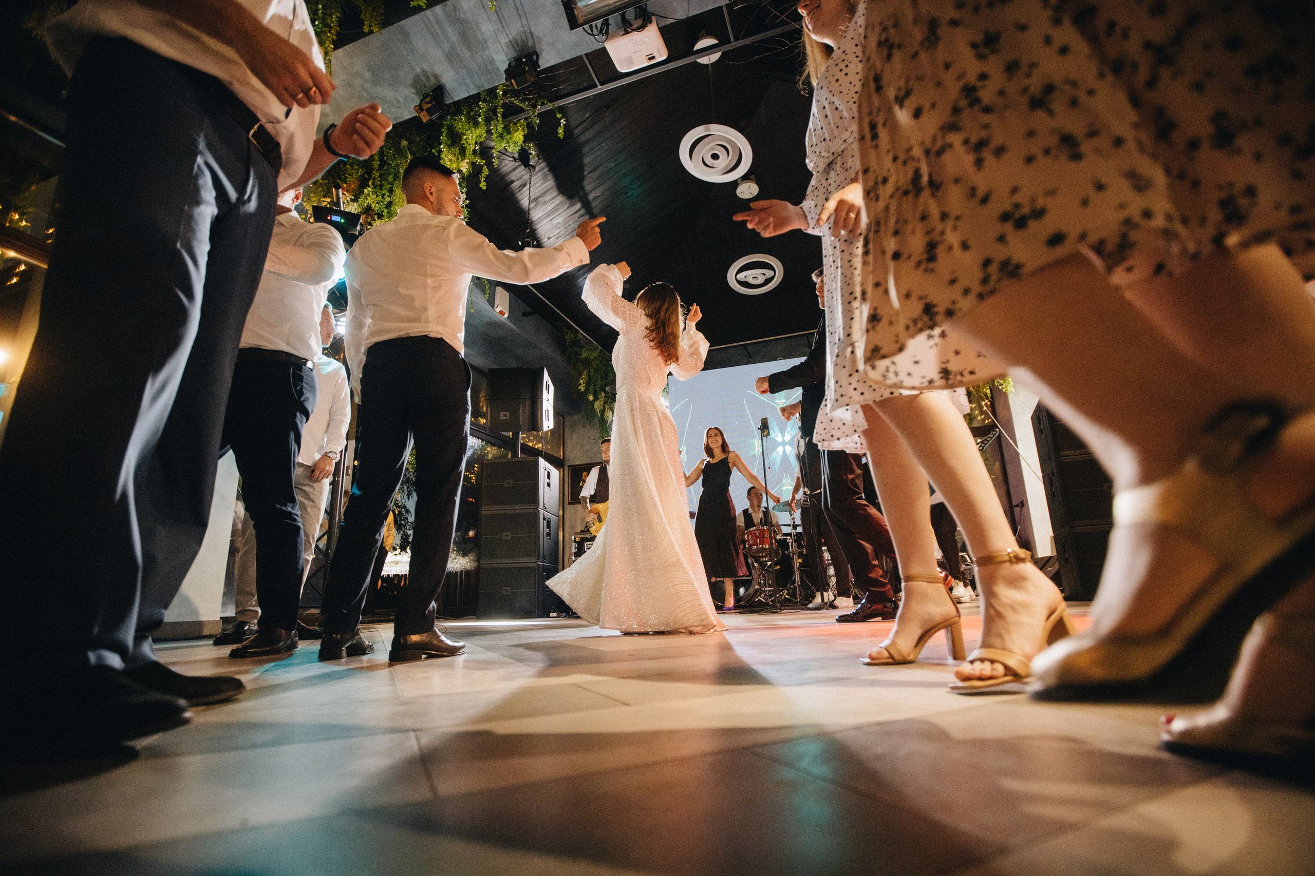 Bakker Wedding Photography in Portland, Seattle, Bend & Oregon Coast | Classic Black & White Wedding by Georgy Shishkin. Capturing Love in the Heart of the Pacific Northwes