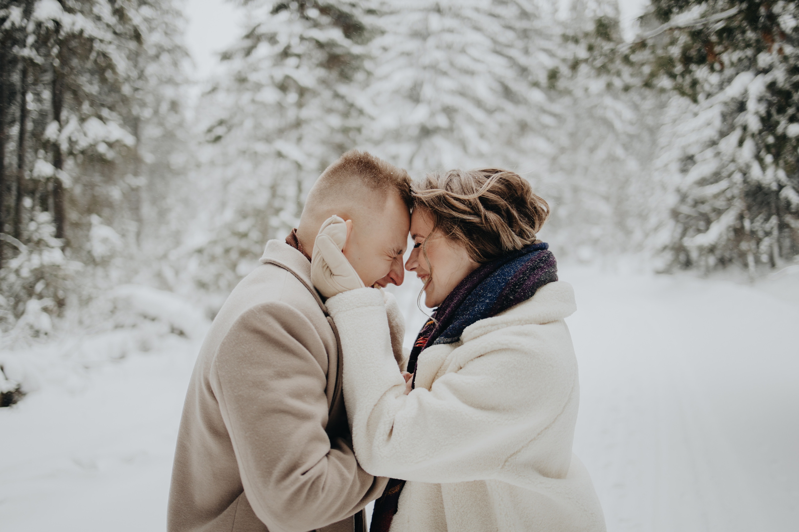 Winter Engagement Photography in Portland, Seattle, Bend & Oregon Coast | Anastasia & Sergey | Georgy Shishkin. Capturing Love in the Heart of the Pacific Northwes