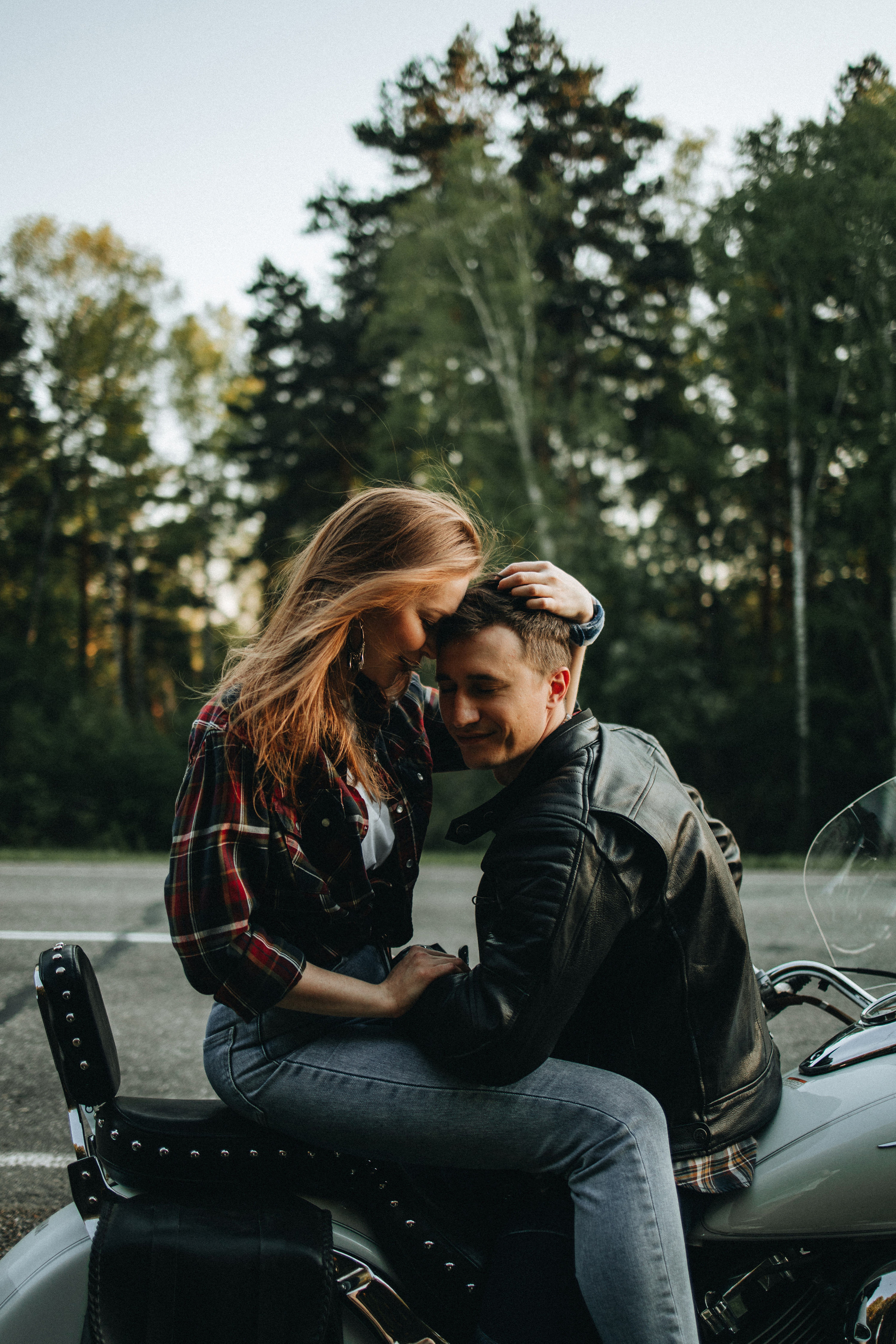 Portland, Seattle & Oregon Coast Elopement & Engagement Photography | Kate & Ilya's Love Story | Georgy Shishkin. Capturing Love in the Heart of the Pacific Northwes