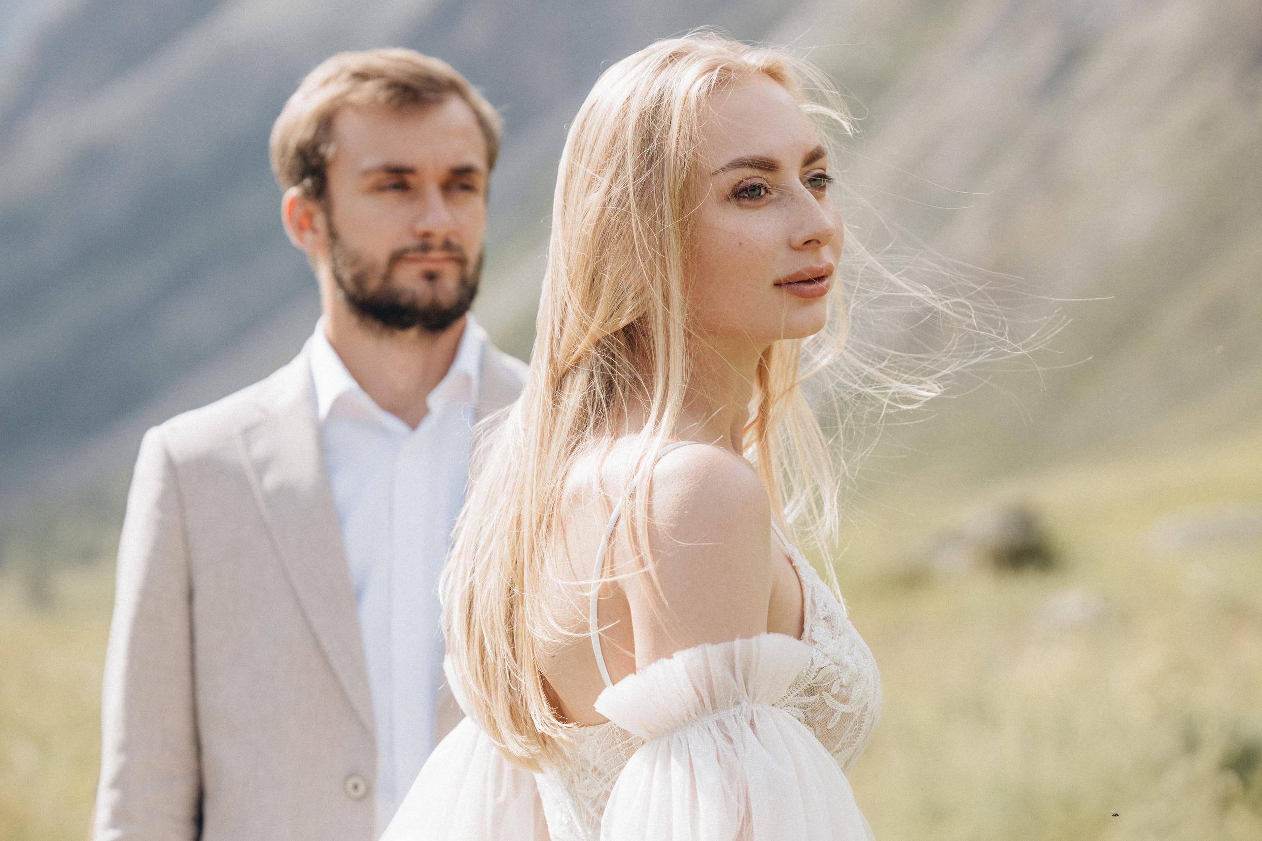 Intimate Mountain Elopement Photography in Portland, Seattle, Bend & Oregon Coast | Ksy & Max | Georgy Shishkin. Capturing Love in the Heart of the Pacific Northwes