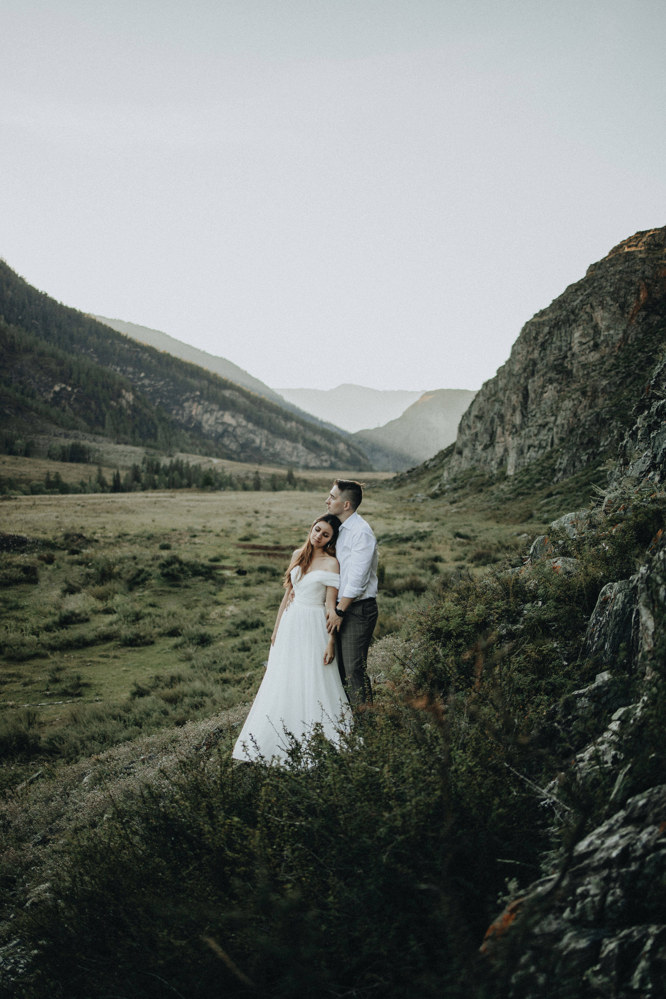 Portland, Seattle, Bend & Oregon Coast Elopement Photography | Alex & Michael's Mountain Wedding by Georgy Shishkin. Capturing Love in the Heart of the Pacific Northwes