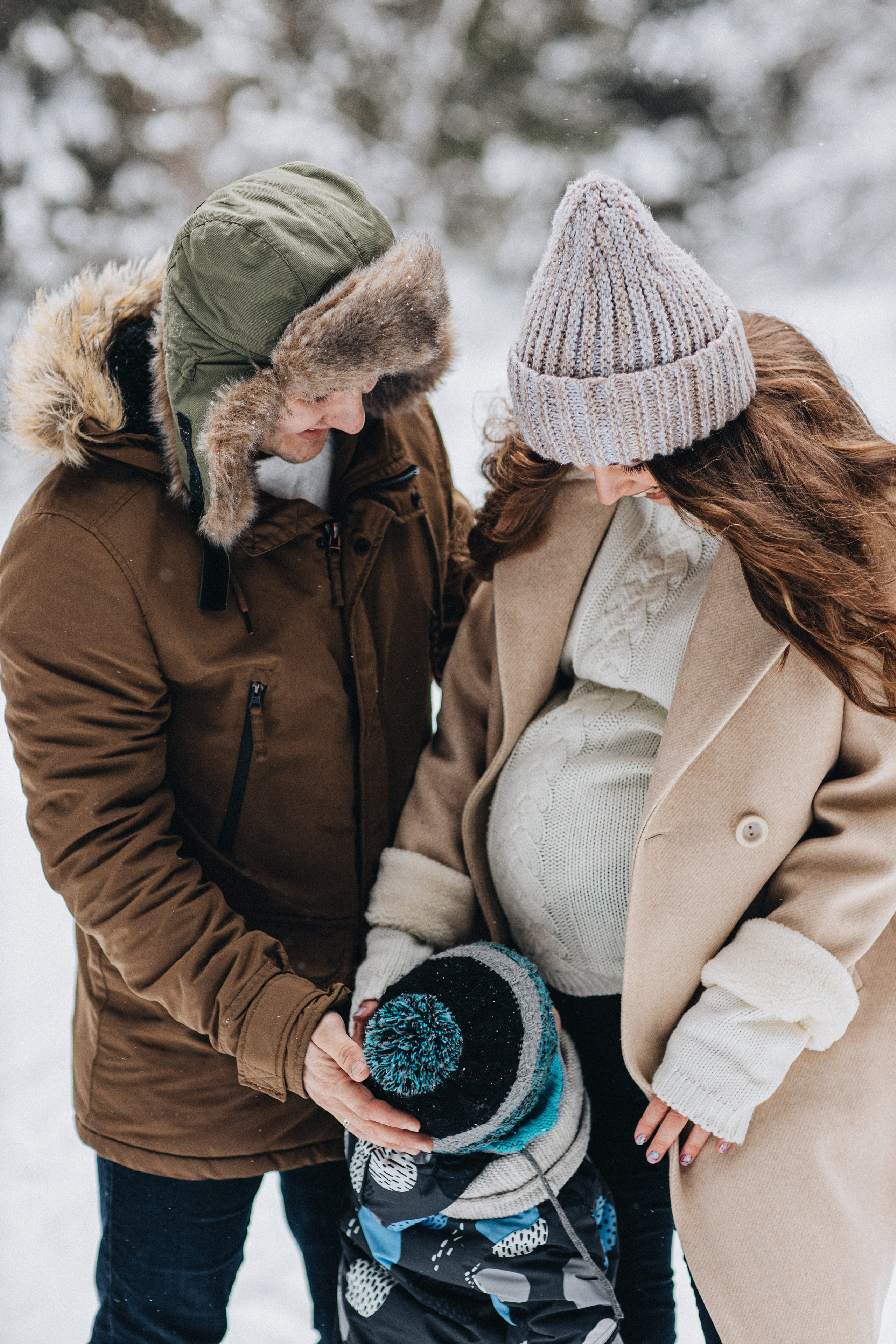 Capture the Warmth of Winter with Family Photography in Portland, Seattle, Bend & Oregon Coast | Georgy Shishkin. Capturing Love in the Heart of the Pacific Northwes