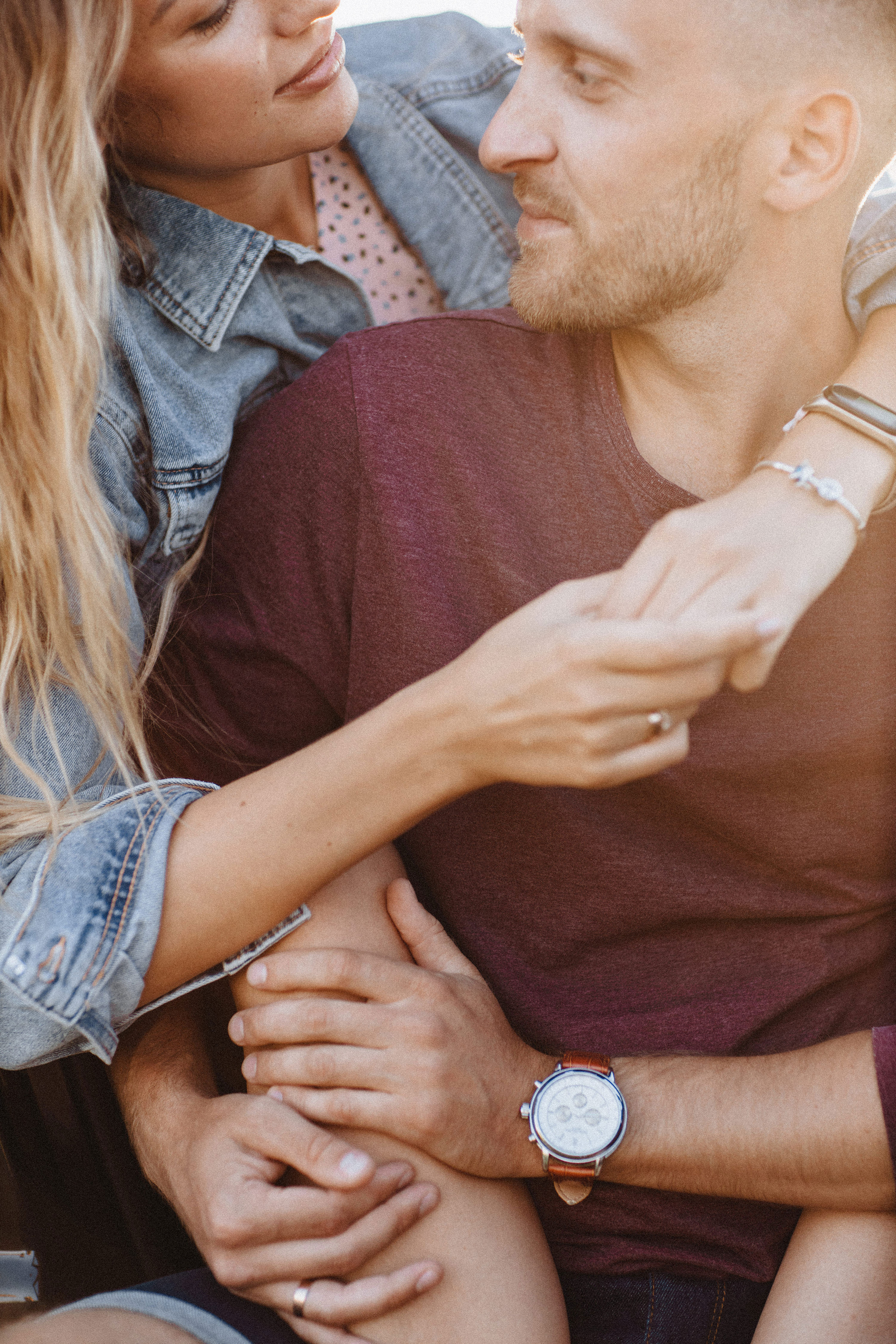 Julie & Alex Engagement Photography  | Georgy Shishkin | Photography in Portland, Seattle, Bend & Oregon Coast. Capturing Love in the Heart of the Pacific Northwes