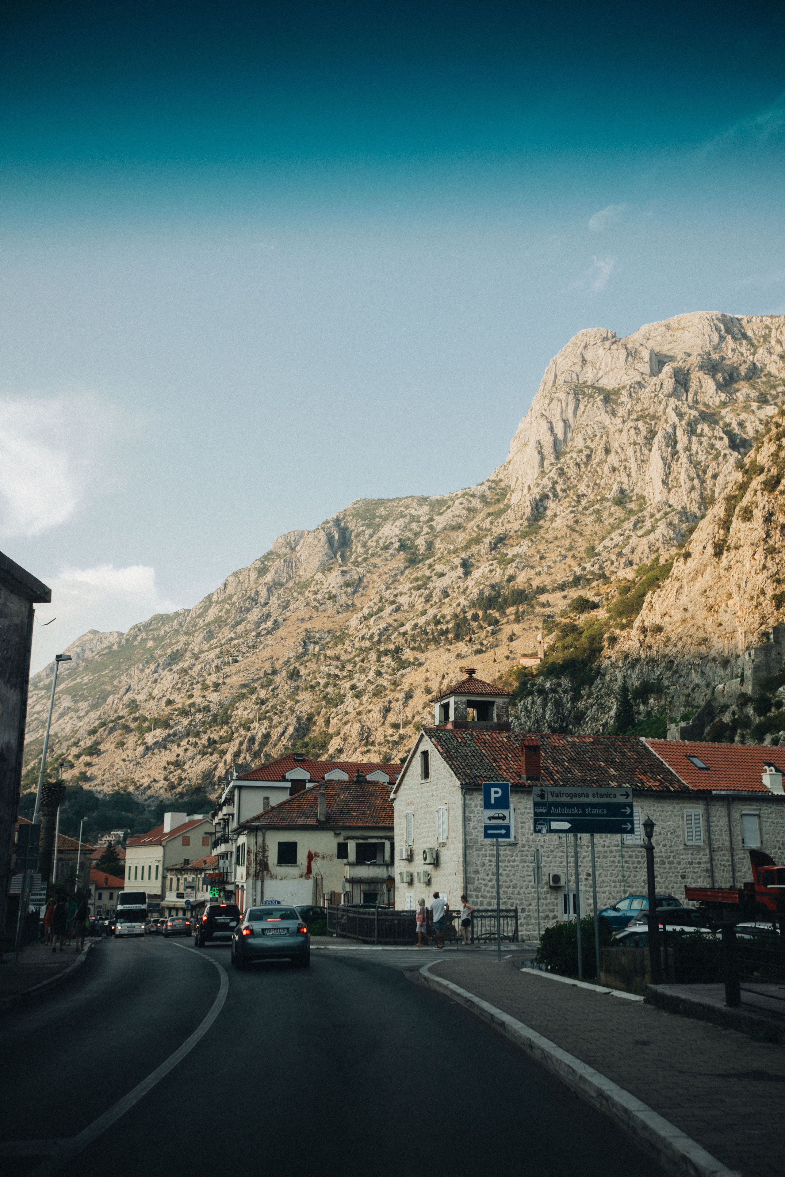 Portland, Seattle, Bend & Oregon Coast Wedding Photography | Destination Weddings in Montenegro by Georgy Shishkin. Capturing Love in the Heart of the Pacific Northwes