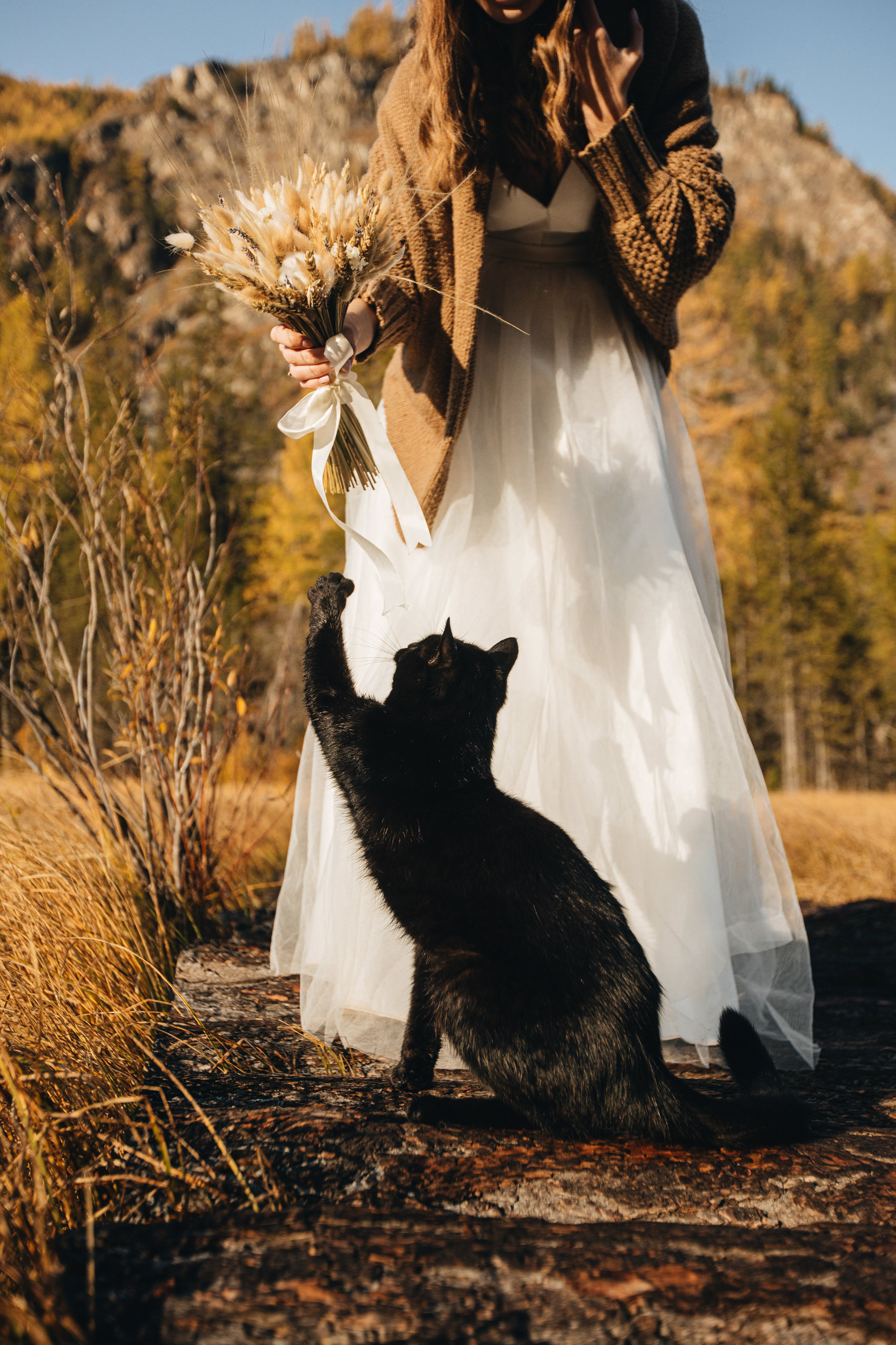 Portland, Seattle, Bend & Oregon Coast Elopement & Wedding Photography | J & J Mountain Adventure by Georgy Shishkin. Capturing Love in the Heart of the Pacific Northwes