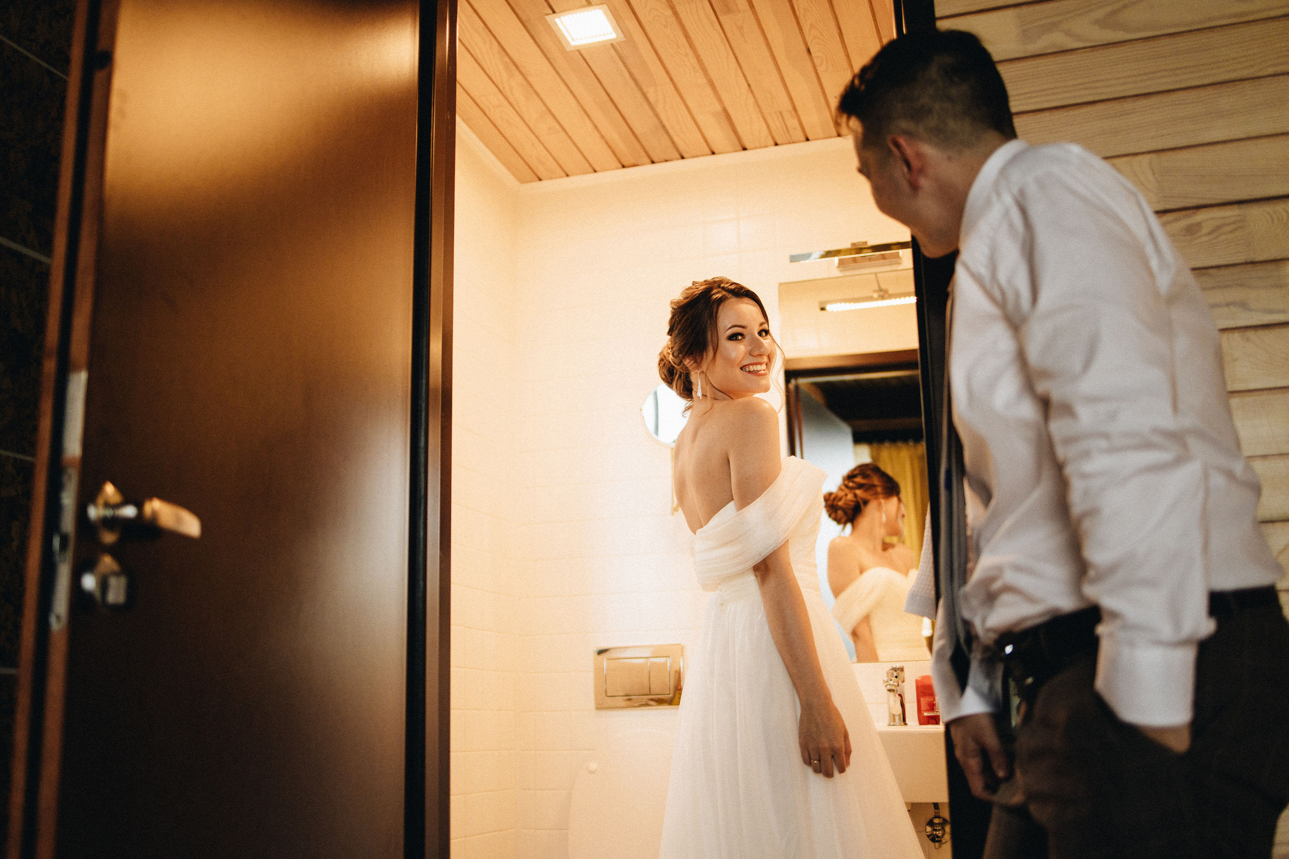 Portland, Seattle, Bend & Oregon Coast Elopement Photography | Alex & Michael's Mountain Wedding by Georgy Shishkin. Capturing Love in the Heart of the Pacific Northwes