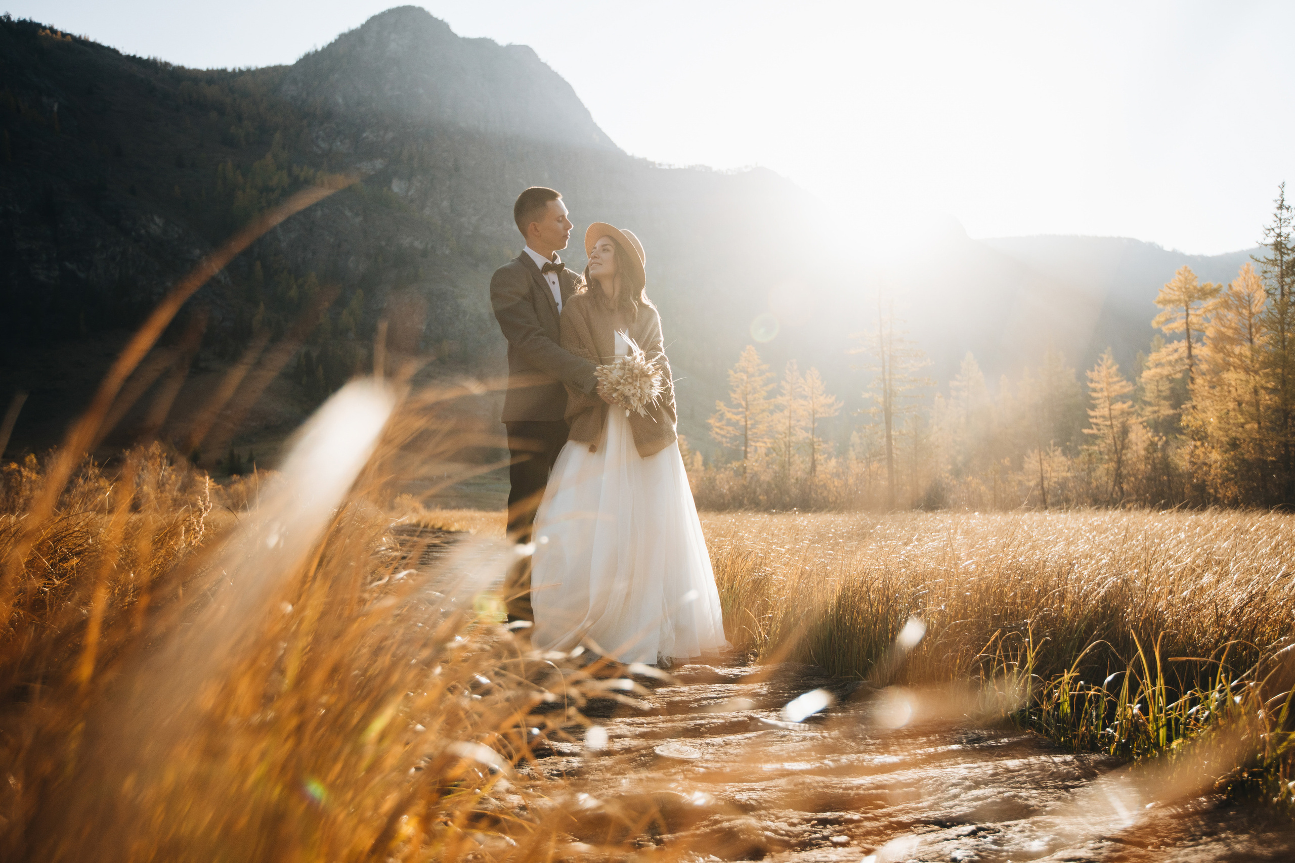 Portland, Seattle, Bend & Oregon Coast Elopement & Wedding Photography | J & J Mountain Adventure by Georgy Shishkin. Capturing Love in the Heart of the Pacific Northwes
