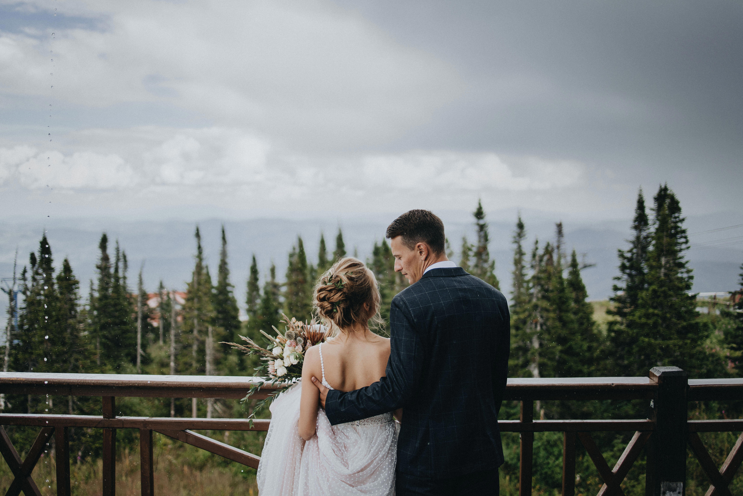 Mountain Wedding Photography in Portland, Seattle, Bend & Oregon Coast | Tonya & Sergey by Georgy Shishkin. Capturing Love in the Heart of the Pacific Northwes