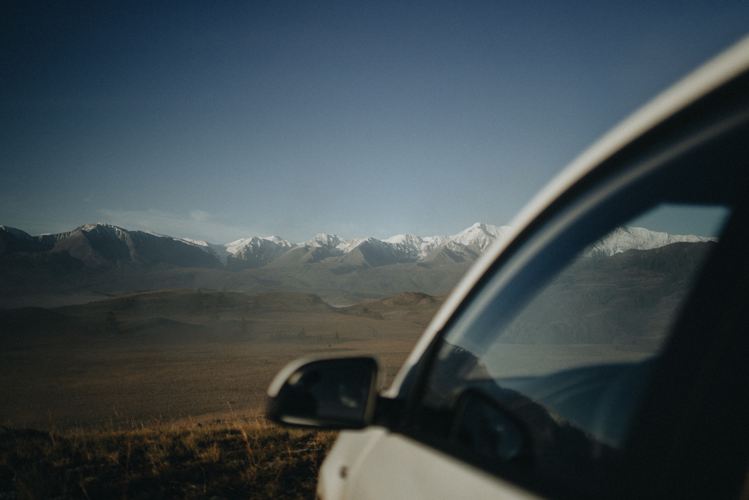 Portland, Seattle, Bend & Oregon Coast Elopement Photography | Alex & Michael's Mountain Wedding by Georgy Shishkin. Capturing Love in the Heart of the Pacific Northwes