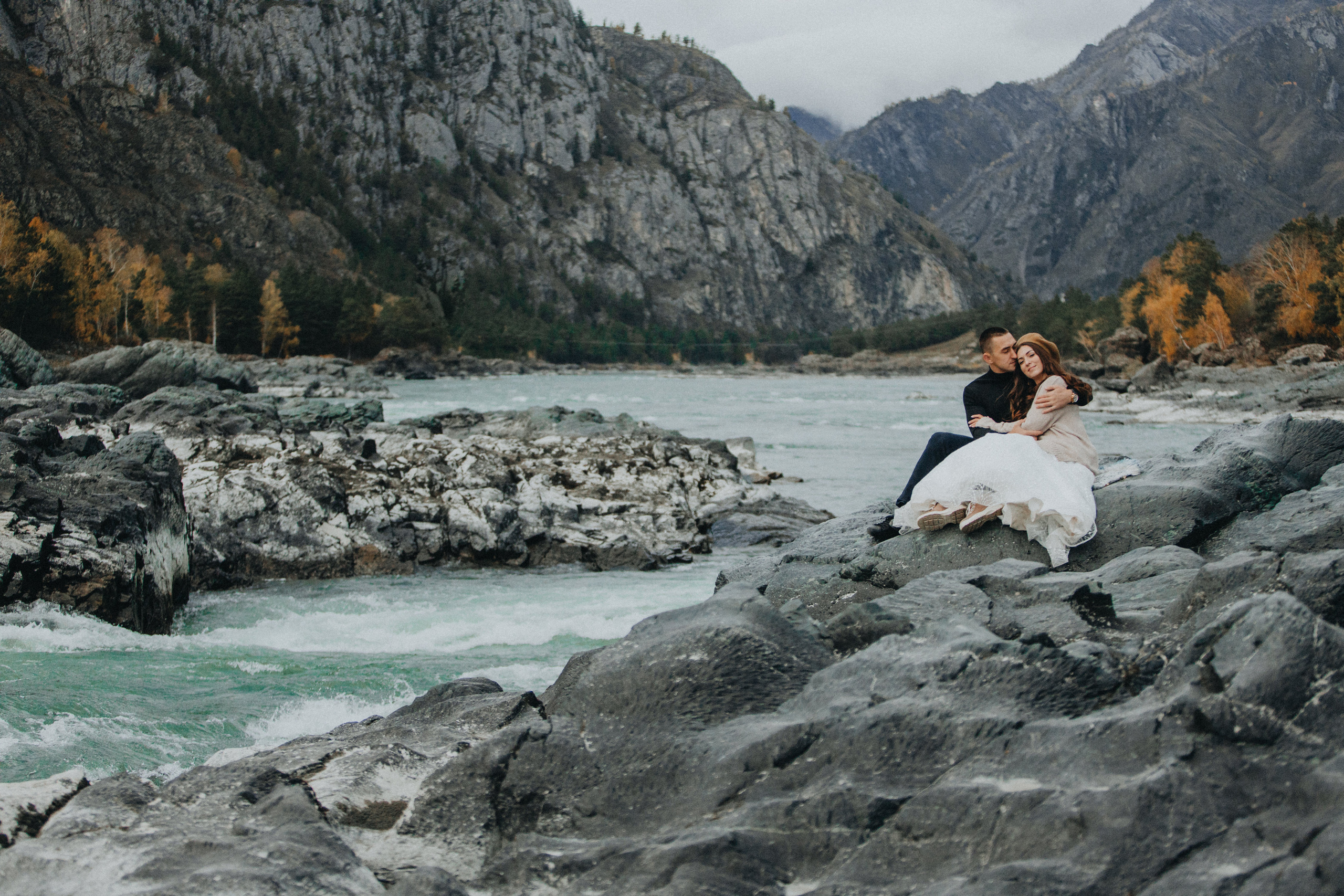 Anastasia & Konstantin’s Mountain Elopement Photography | Georgy Shishkin in Portland, Seattle, Bend & Oregon Coast. Capturing Love in the Heart of the Pacific Northwes