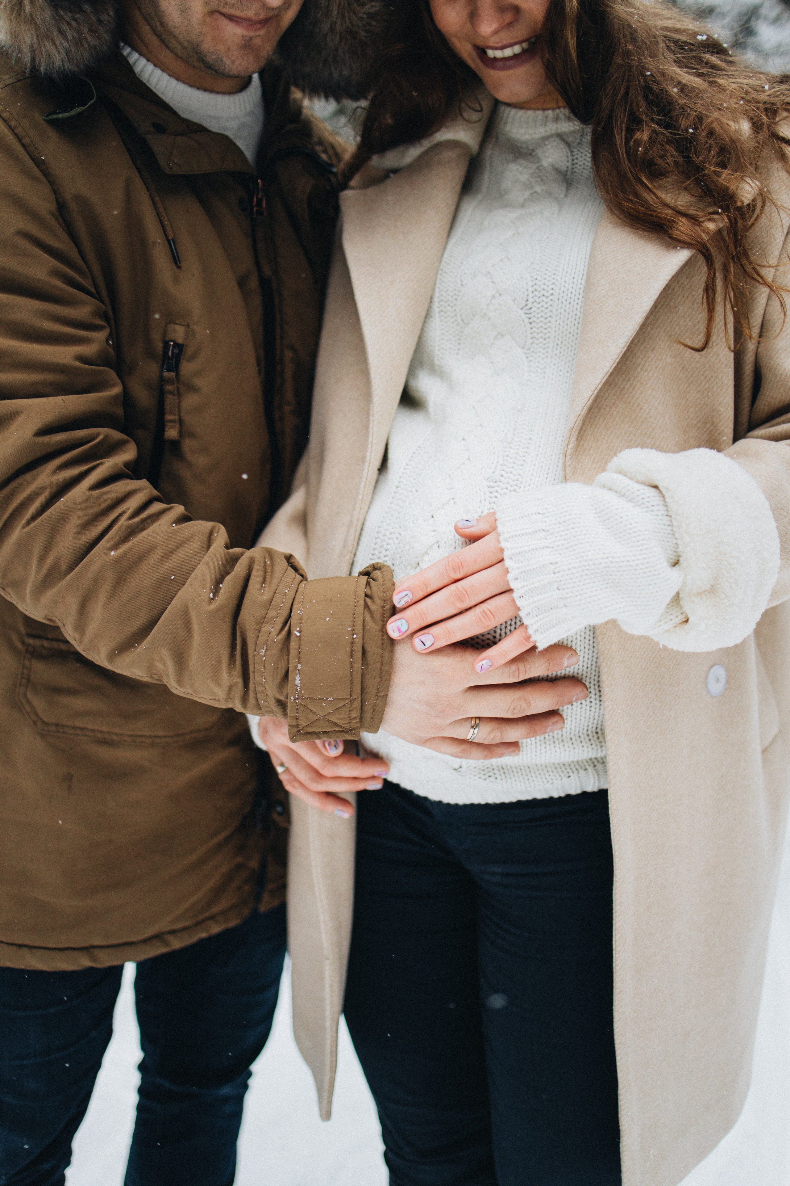Capture the Warmth of Winter with Family Photography in Portland, Seattle, Bend & Oregon Coast | Georgy Shishkin. Capturing Love in the Heart of the Pacific Northwes