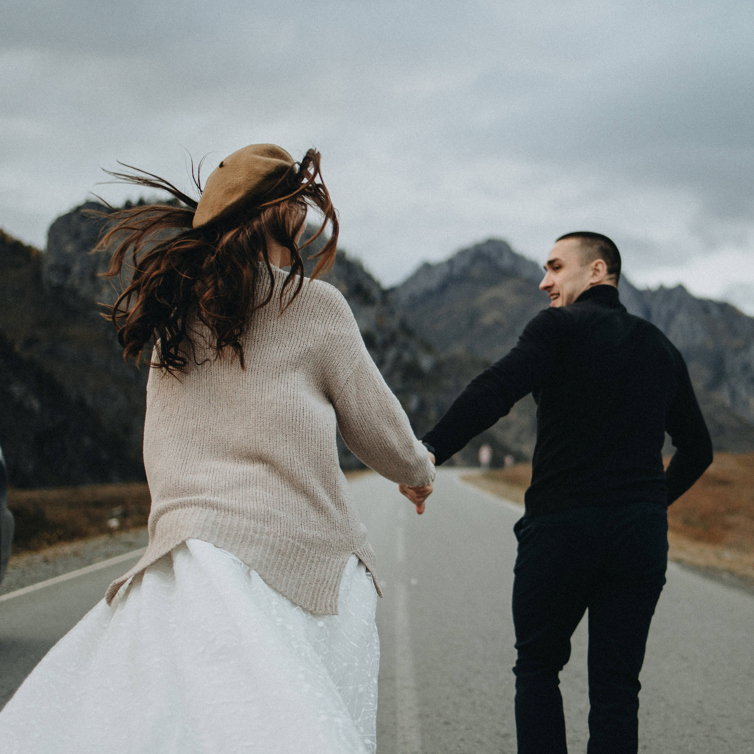 Anastasia & Konstantin’s Mountain Elopement Photography | Georgy Shishkin in Portland, Seattle, Bend & Oregon Coast. Capturing Love in the Heart of the Pacific Northwes