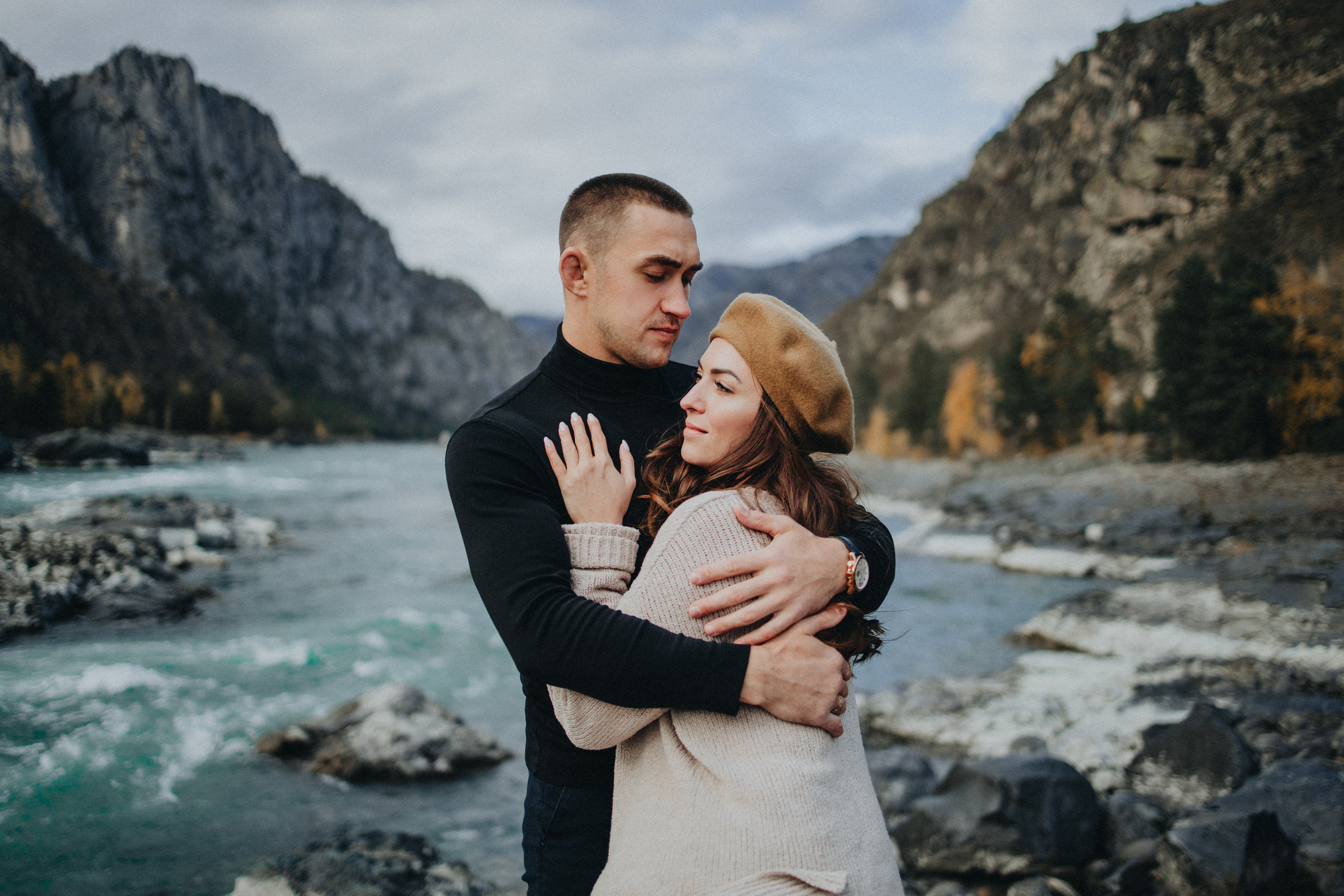 Anastasia & Konstantin’s Mountain Elopement Photography | Georgy Shishkin in Portland, Seattle, Bend & Oregon Coast. Capturing Love in the Heart of the Pacific Northwes