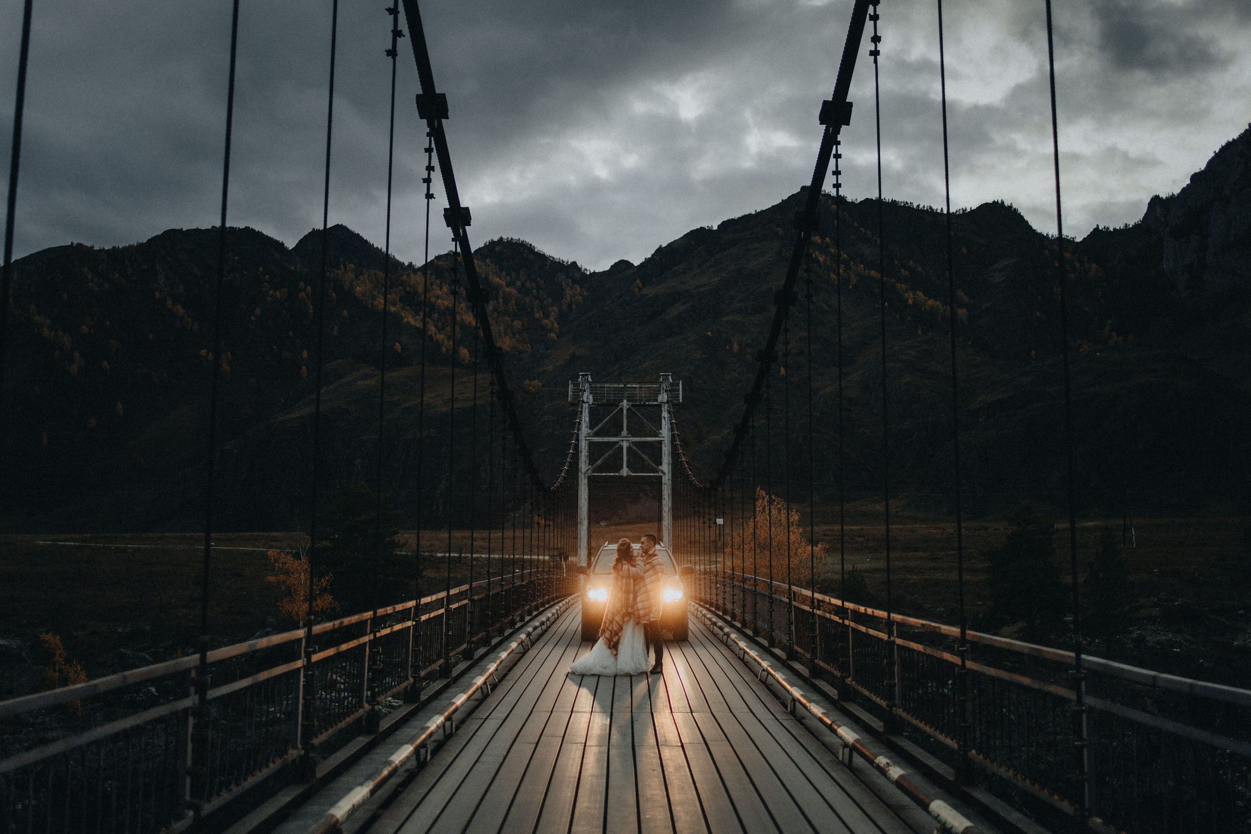 Anastasia & Konstantin’s Mountain Elopement Photography | Georgy Shishkin in Portland, Seattle, Bend & Oregon Coast. Capturing Love in the Heart of the Pacific Northwes