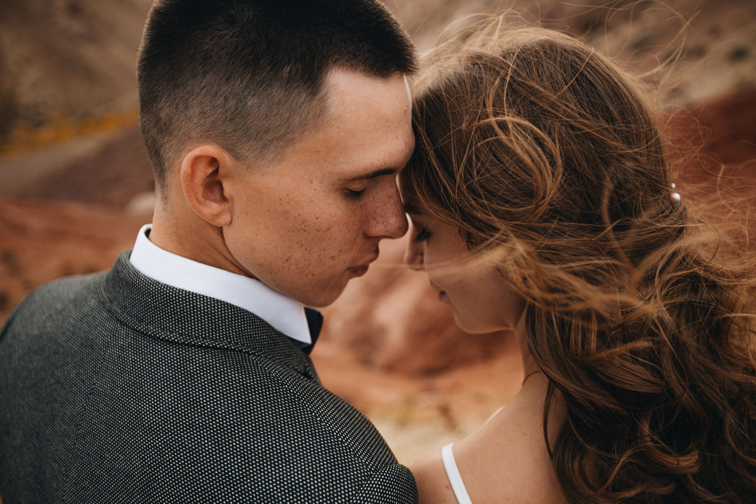 Portland, Seattle, Bend & Oregon Coast Elopement & Wedding Photography | J & J Mountain Adventure by Georgy Shishkin. Capturing Love in the Heart of the Pacific Northwes