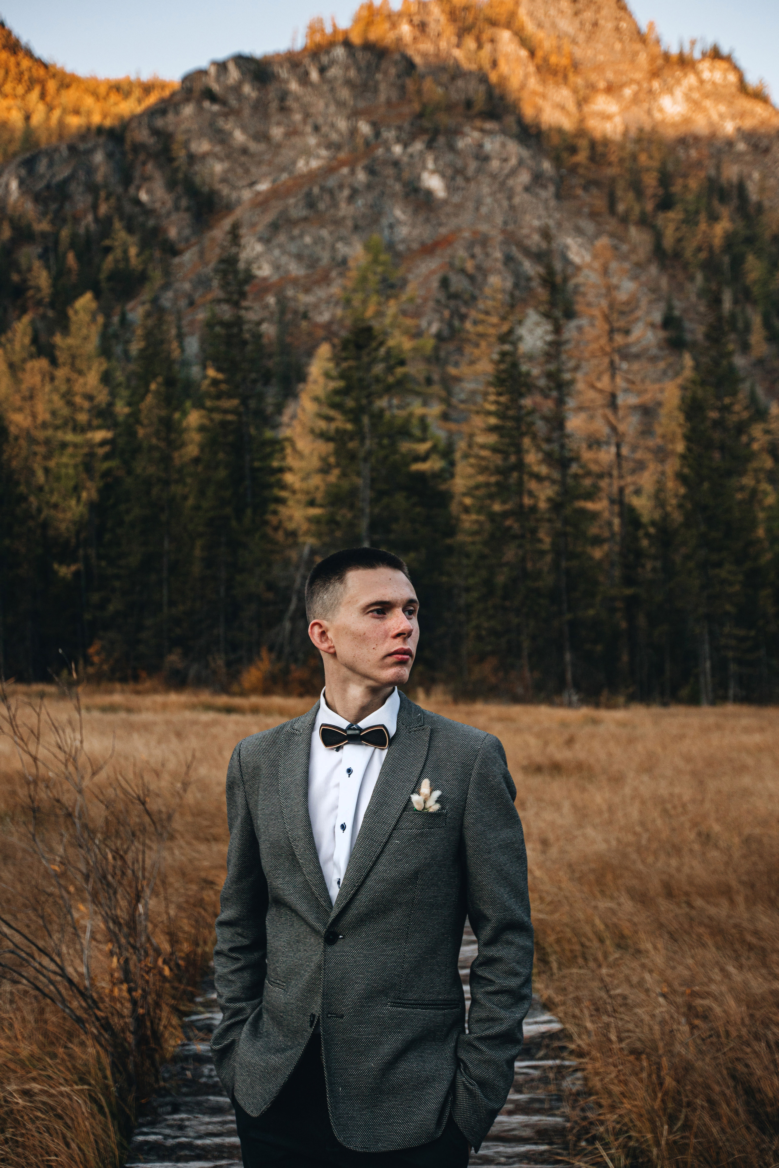 Portland, Seattle, Bend & Oregon Coast Elopement & Wedding Photography | J & J Mountain Adventure by Georgy Shishkin. Capturing Love in the Heart of the Pacific Northwes