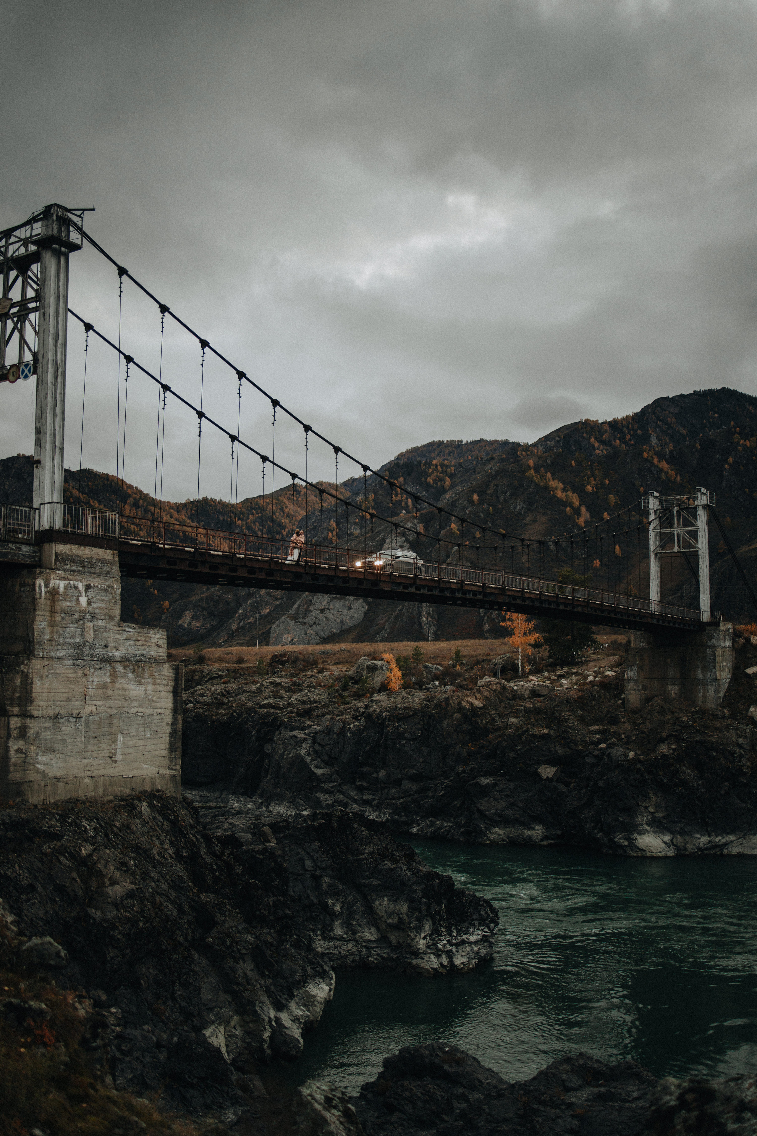 Anastasia & Konstantin’s Mountain Elopement Photography | Georgy Shishkin in Portland, Seattle, Bend & Oregon Coast. Capturing Love in the Heart of the Pacific Northwes