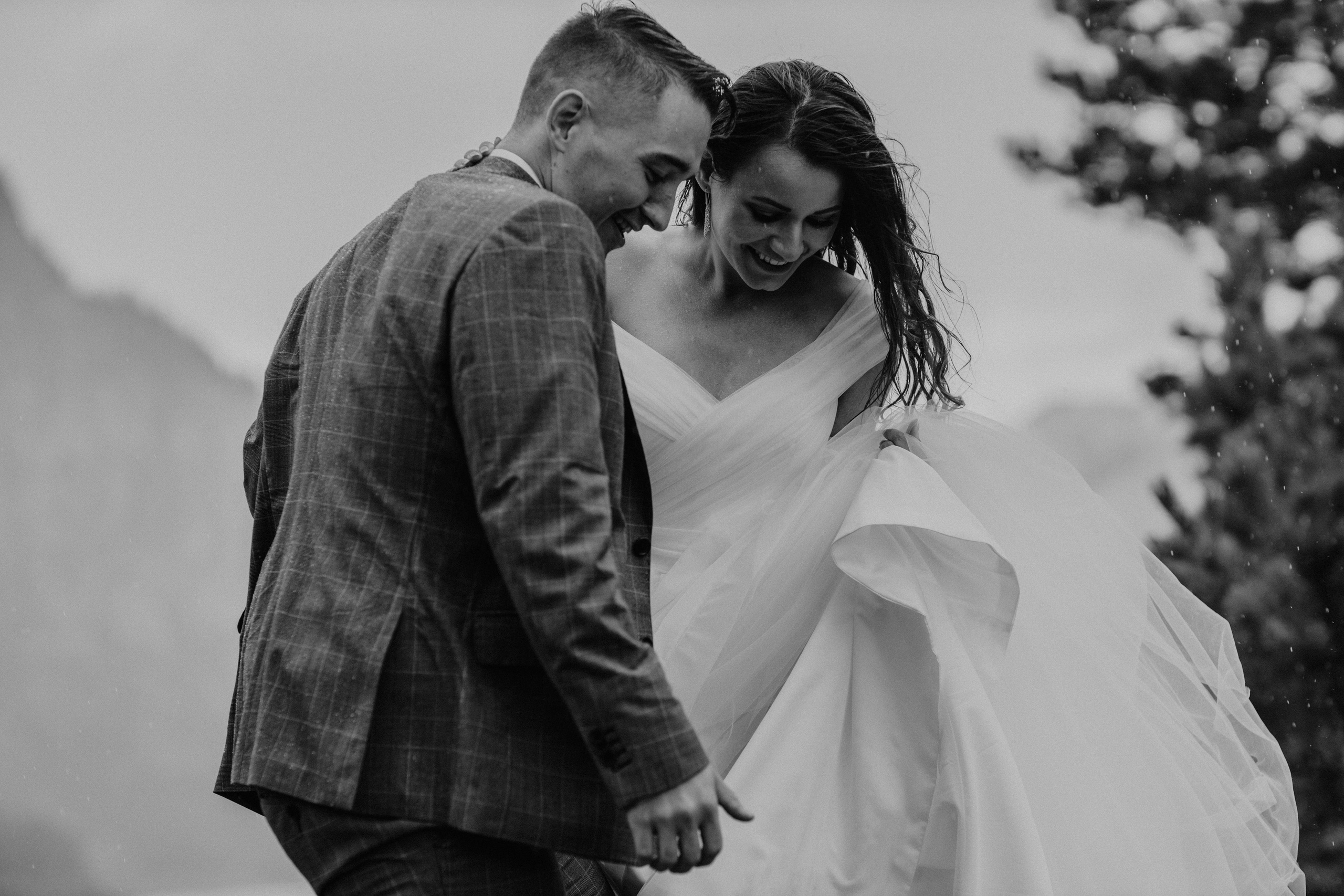 Portland, Seattle, Bend & Oregon Coast Elopement Photography | Alex & Michael's Mountain Wedding by Georgy Shishkin. Capturing Love in the Heart of the Pacific Northwes