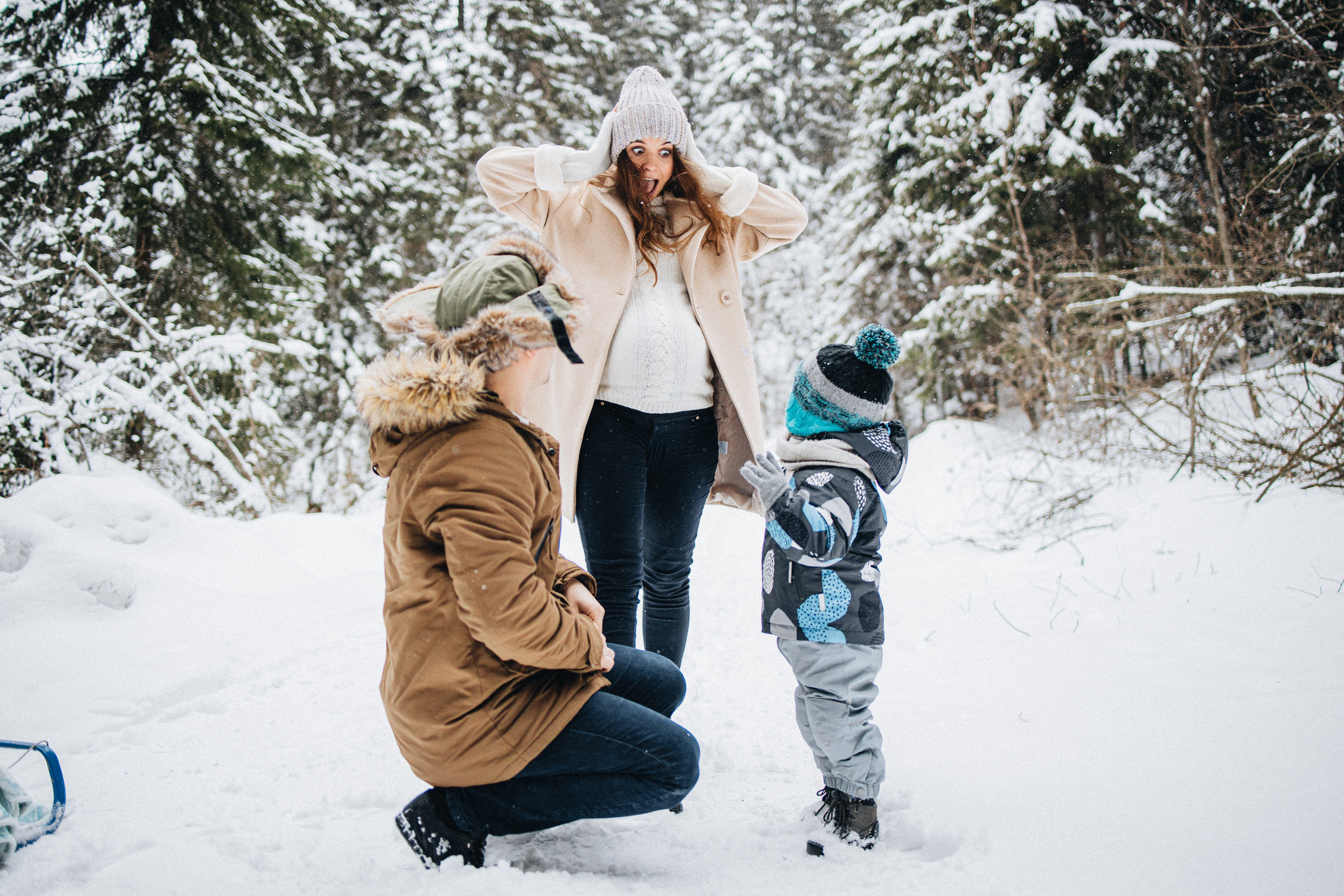 Capture the Warmth of Winter with Family Photography in Portland, Seattle, Bend & Oregon Coast | Georgy Shishkin. Capturing Love in the Heart of the Pacific Northwes