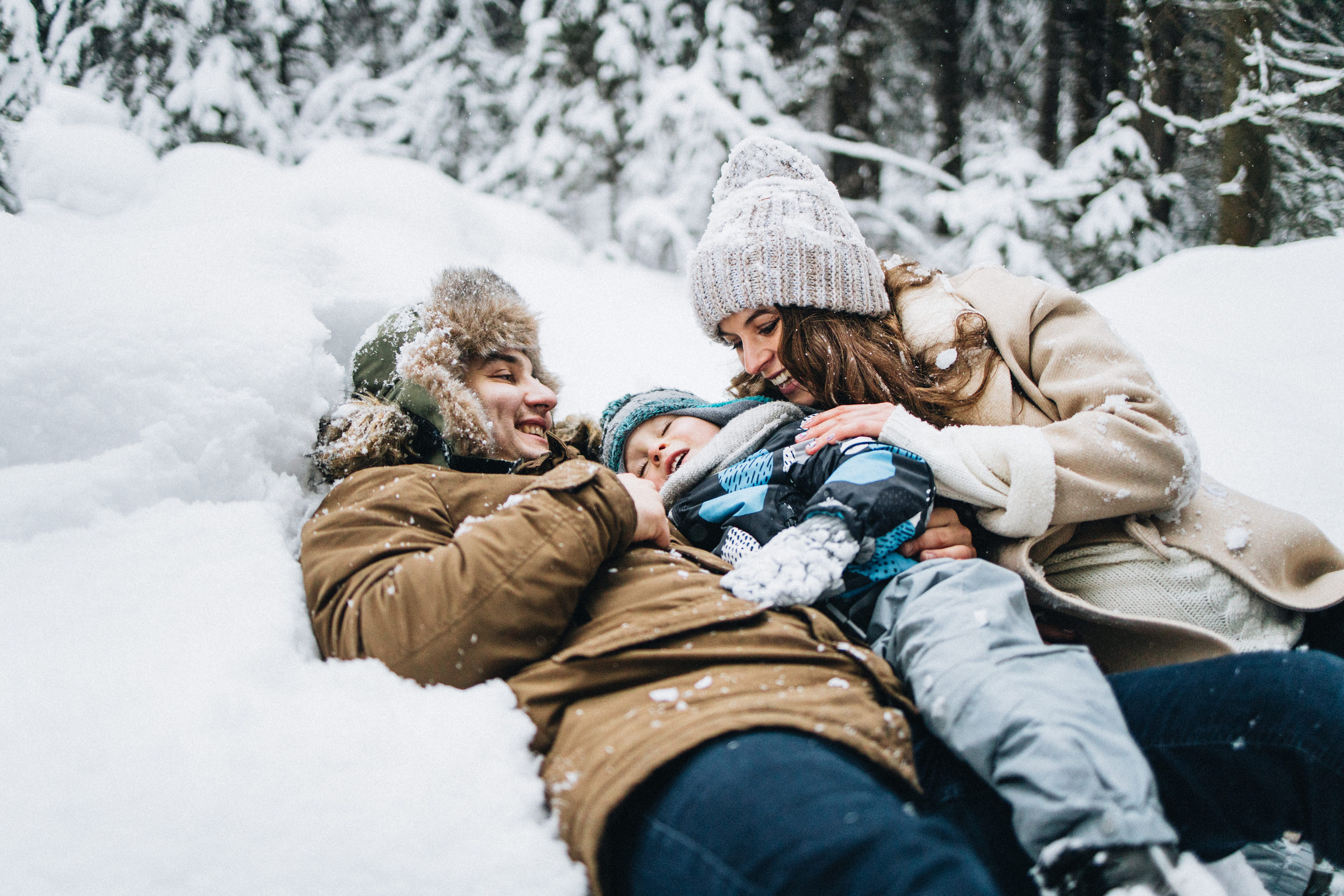 Capture the Warmth of Winter with Family Photography in Portland, Seattle, Bend & Oregon Coast | Georgy Shishkin. Capturing Love in the Heart of the Pacific Northwes