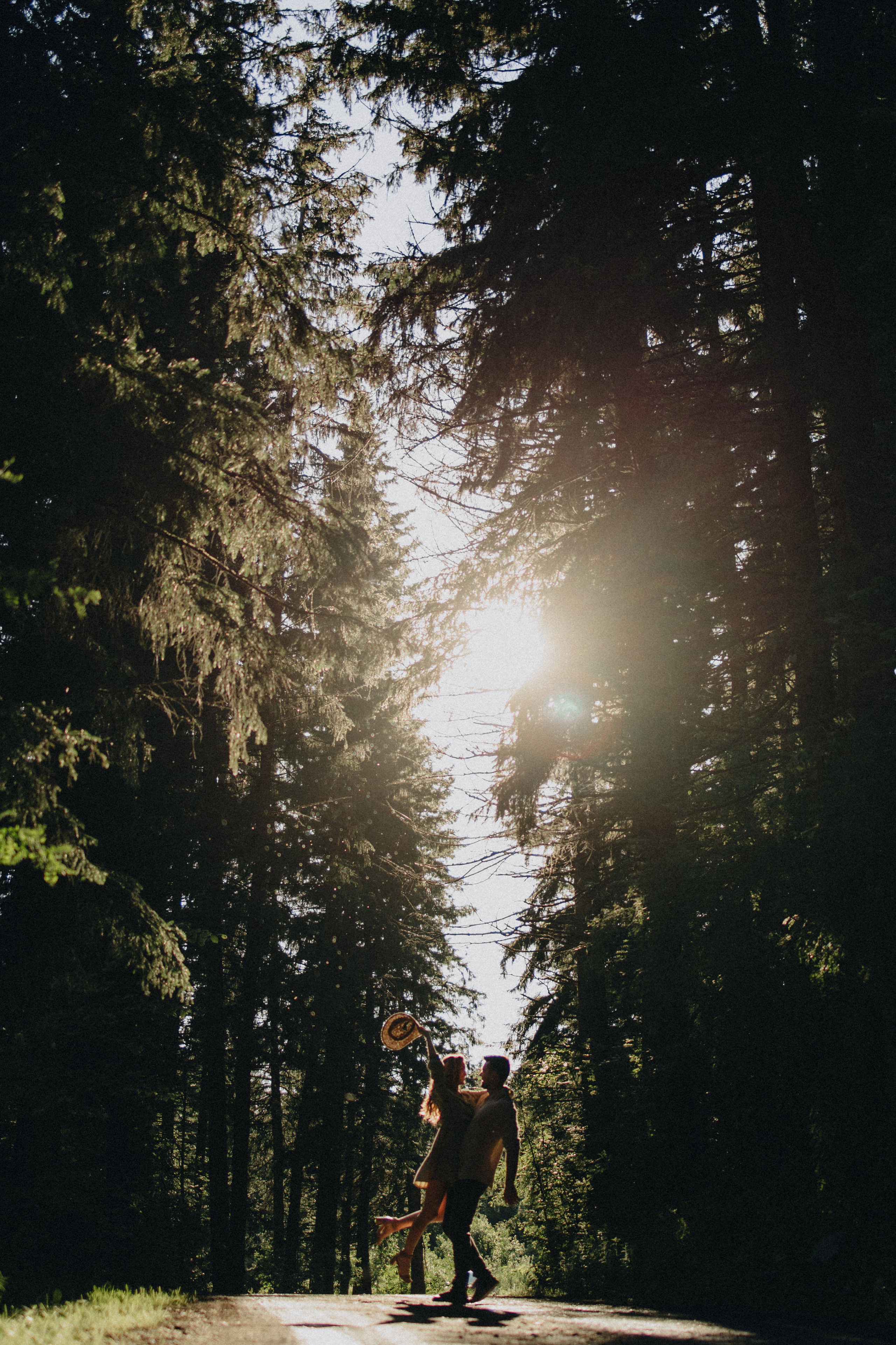 Portland, Seattle, Bend & Oregon Coast Engagement Photography | Georgy Shishkin. Capturing Love in the Heart of the Pacific Northwes